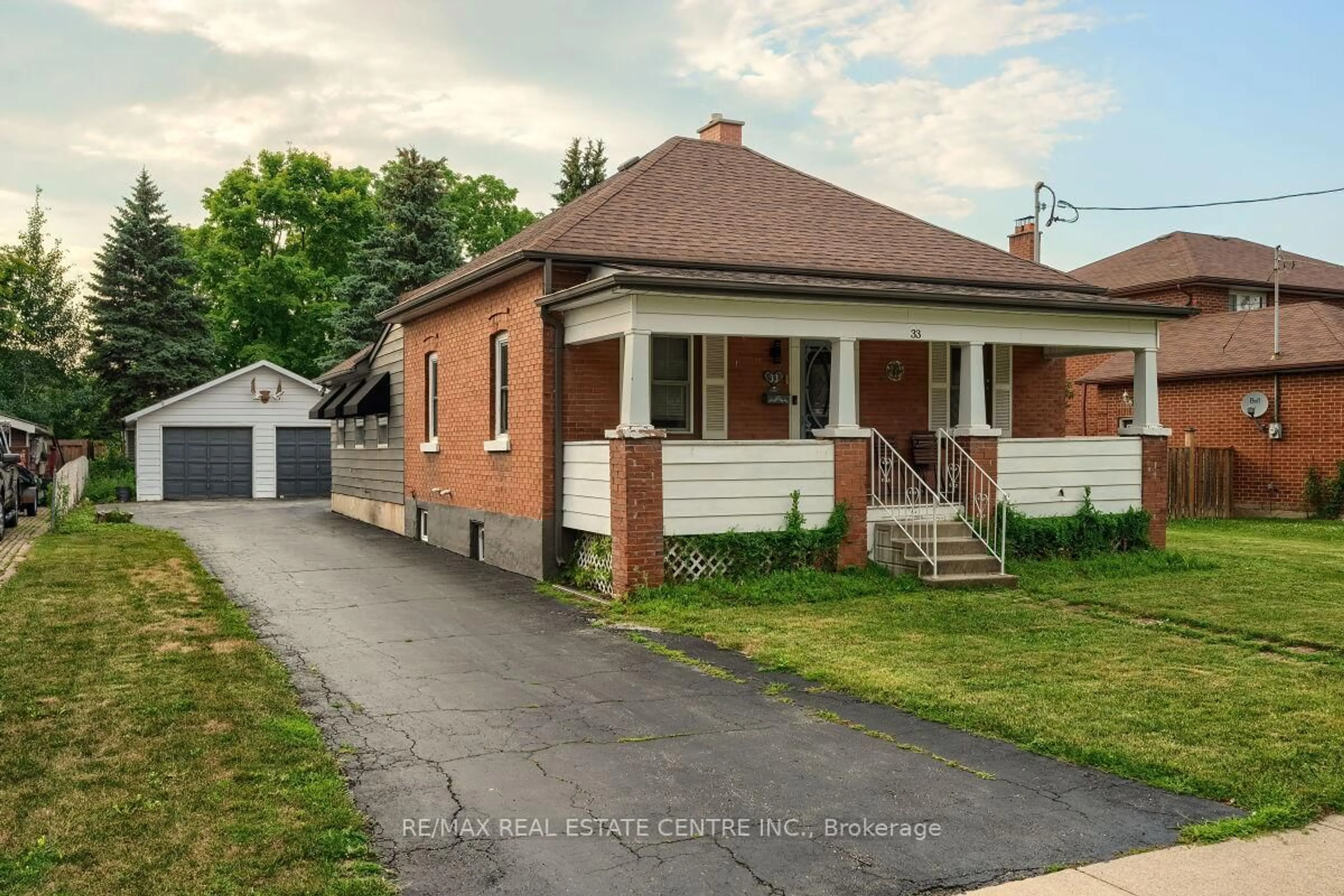 Home with brick exterior material, street for 33 MILES St, Milton Ontario L9T 1E5