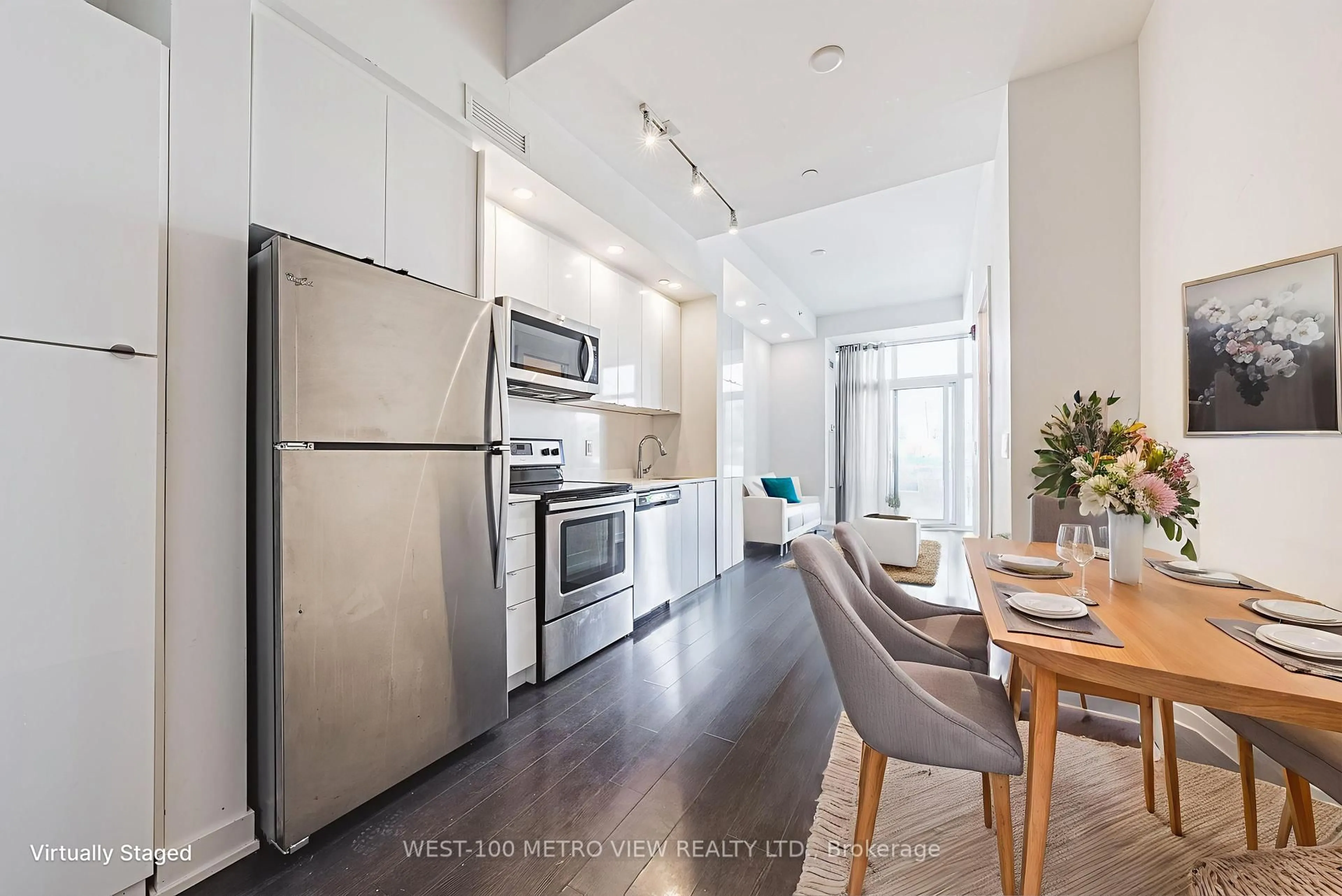 Open concept kitchen, unknown for 5240 Dundas St #B208, Burlington Ontario L7R 3X4