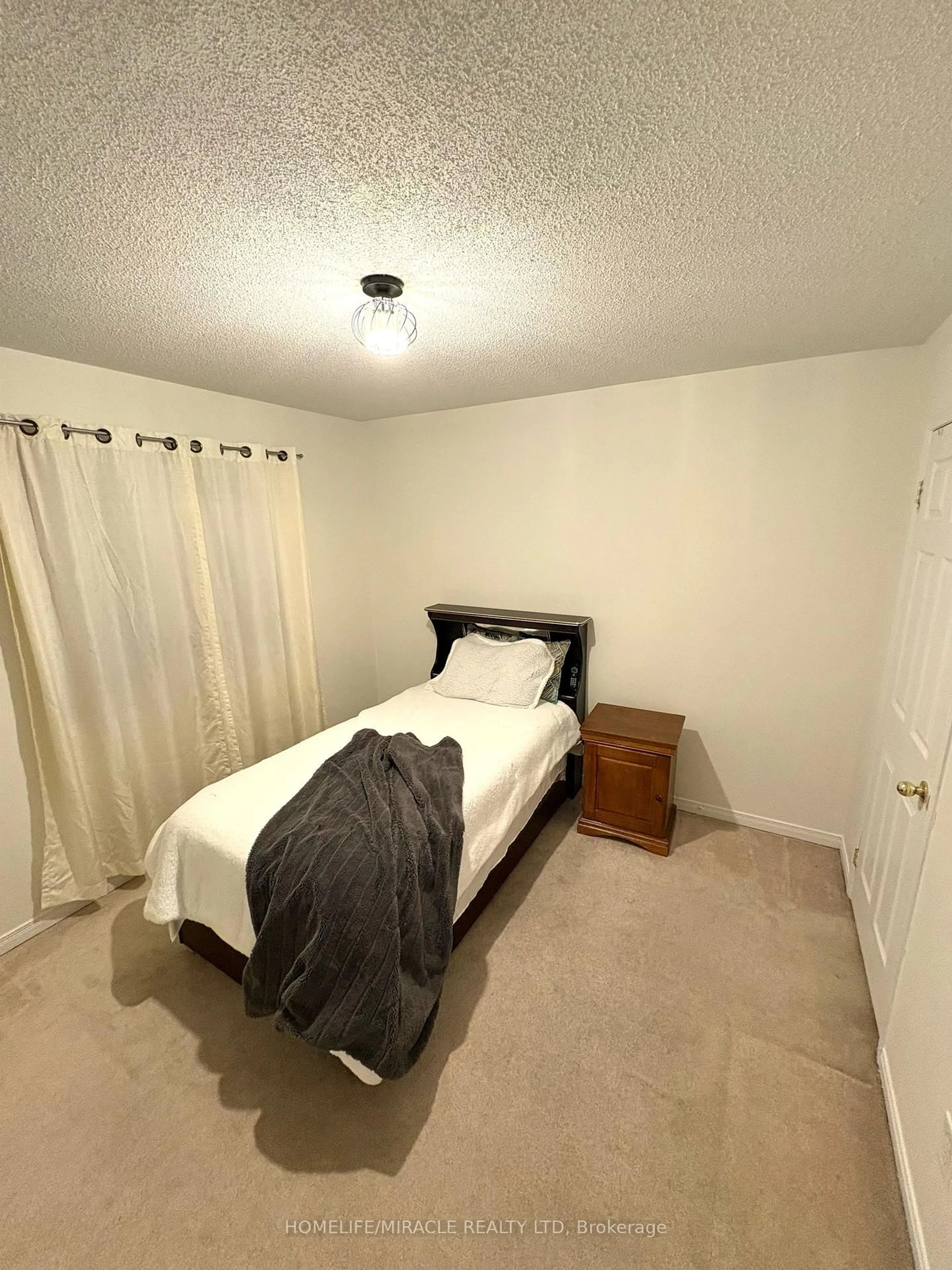 A pic of a room for 10 Brucewood Rd #151, Brampton Ontario L6R 3N2