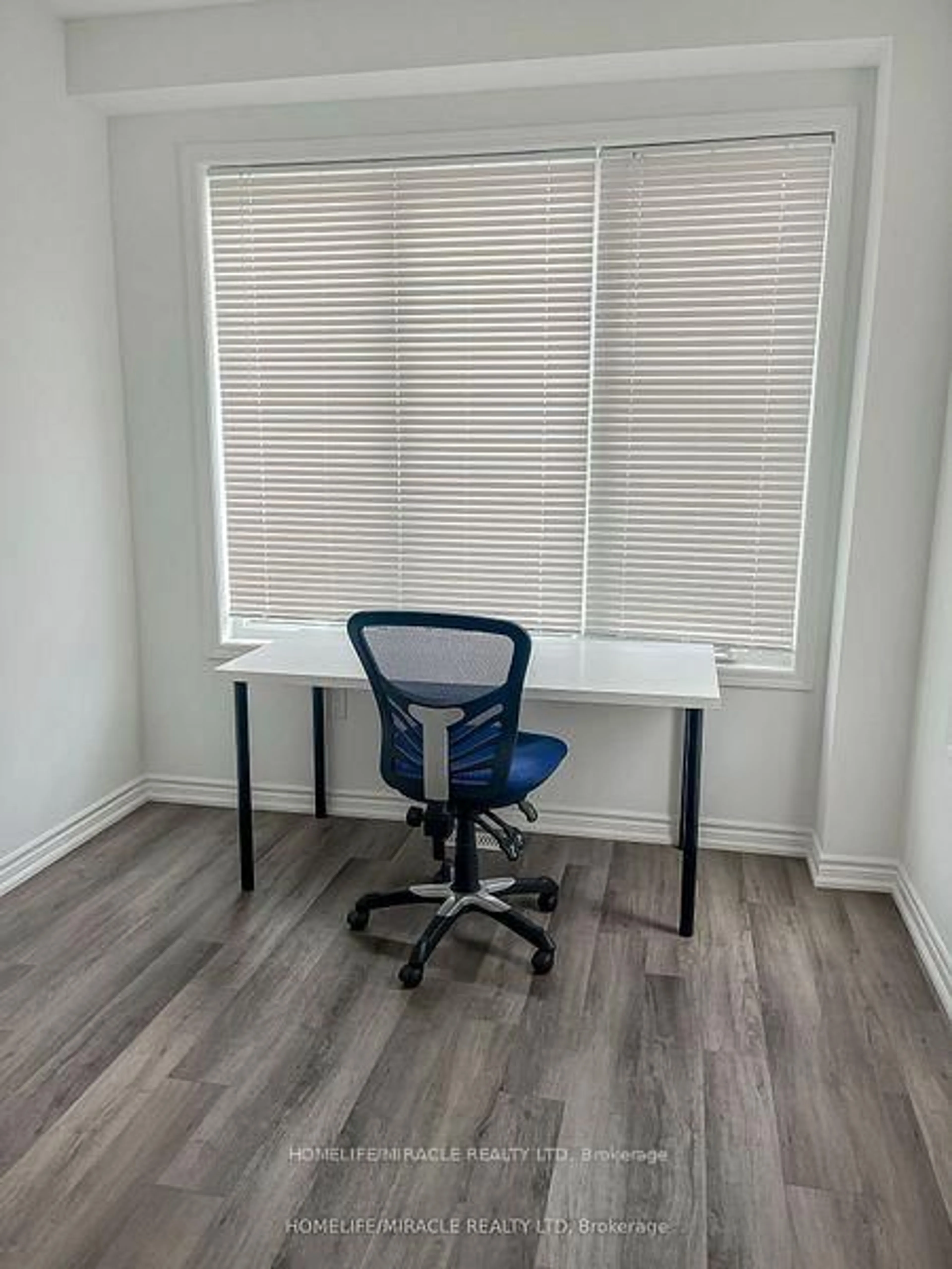A pic of a room for 1270 Redbud Garden, Milton Ontario L9E 1R8