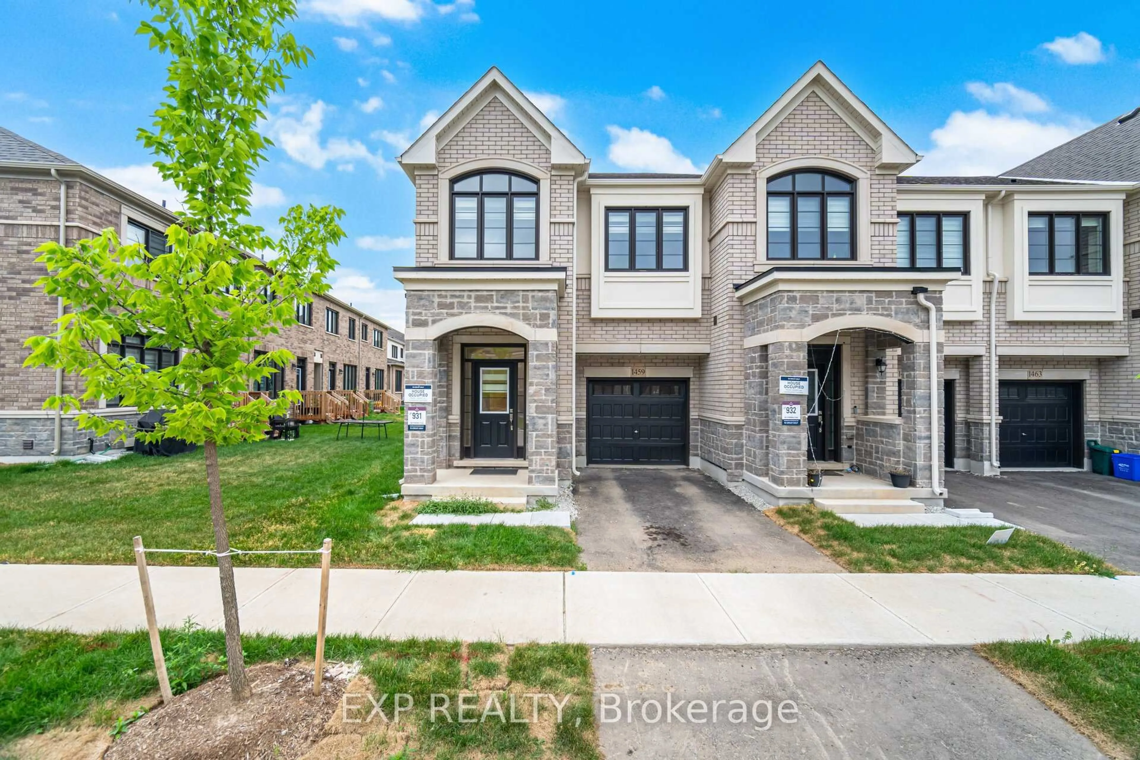 Home with brick exterior material, street for 1459 Periwinkle Pl, Milton Ontario L9E 1Z8