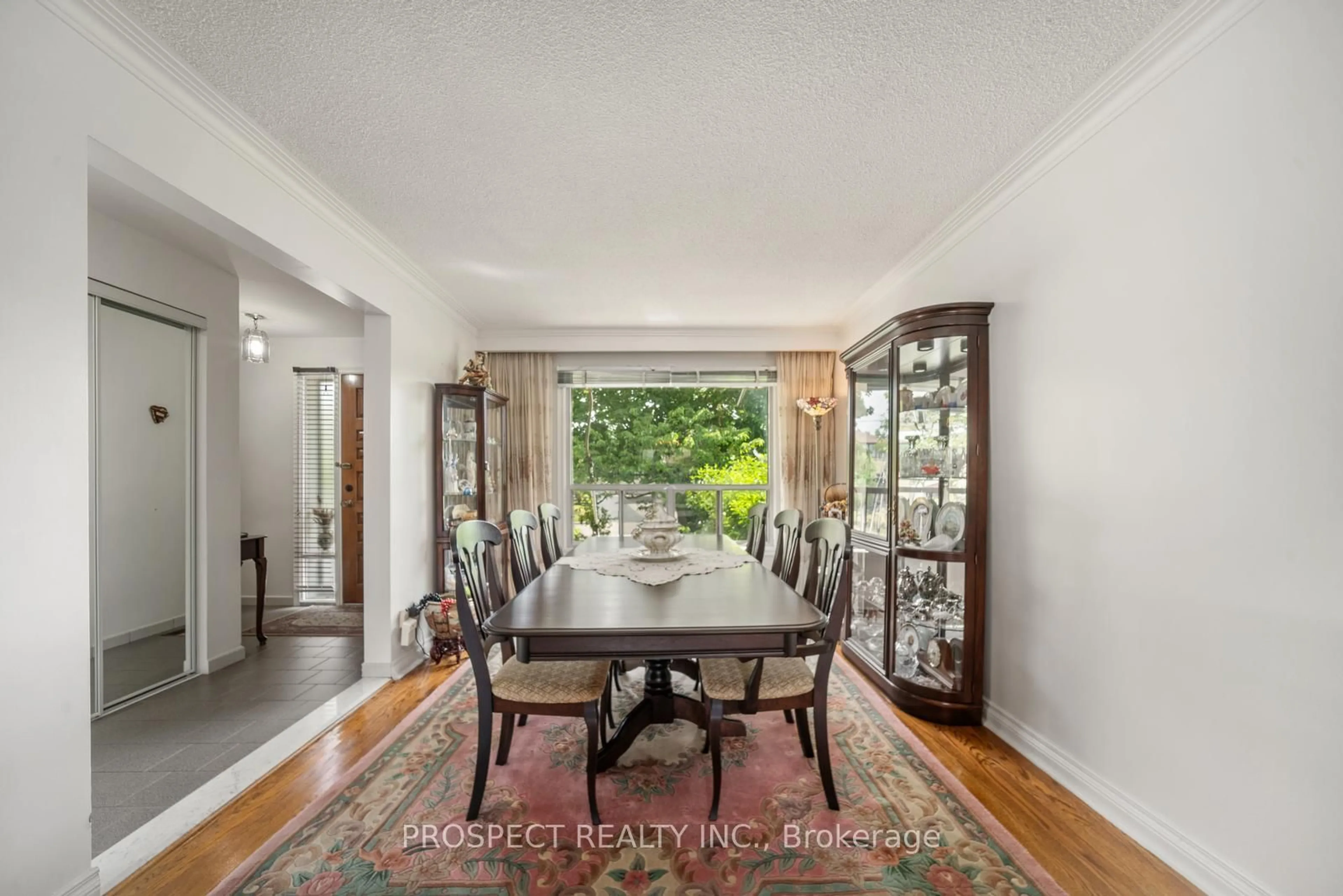 Dining room, unknown for 8 Sonnet Crt, Toronto Ontario M6L 1J7