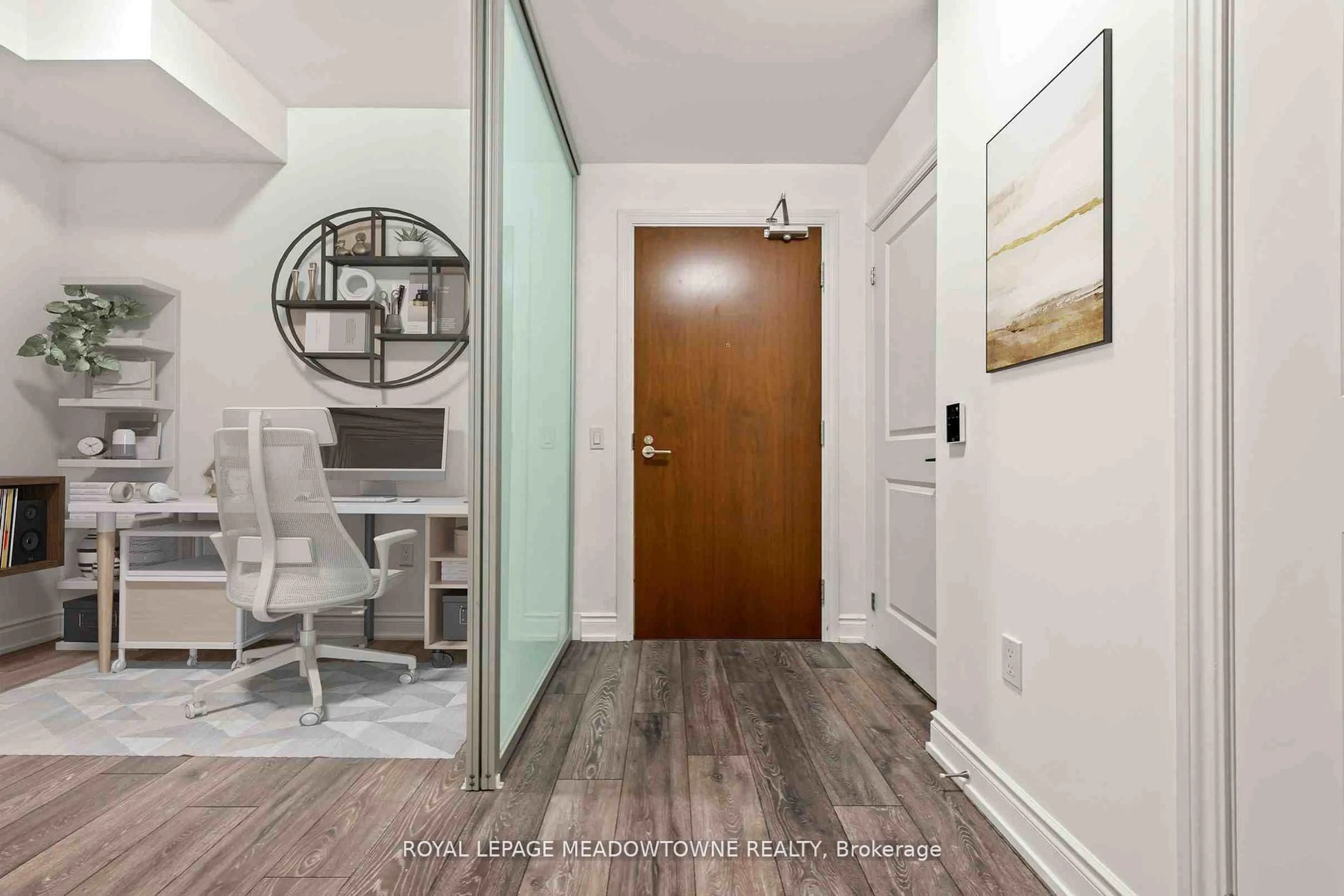 Indoor entryway for 1050 Main St #809, Milton Ontario L9T 9M3