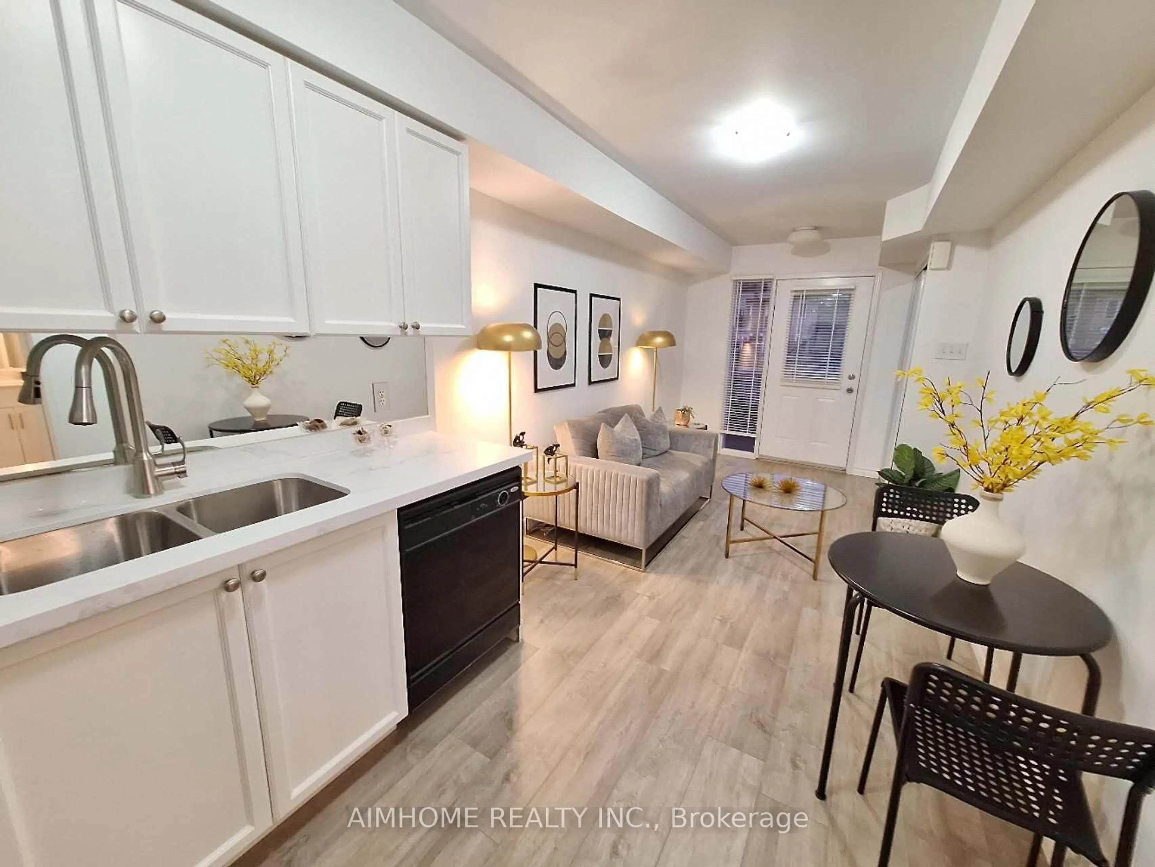 Open concept kitchen, unknown for 4975 Southampton Dr #318, Mississauga Ontario L5M 8E6