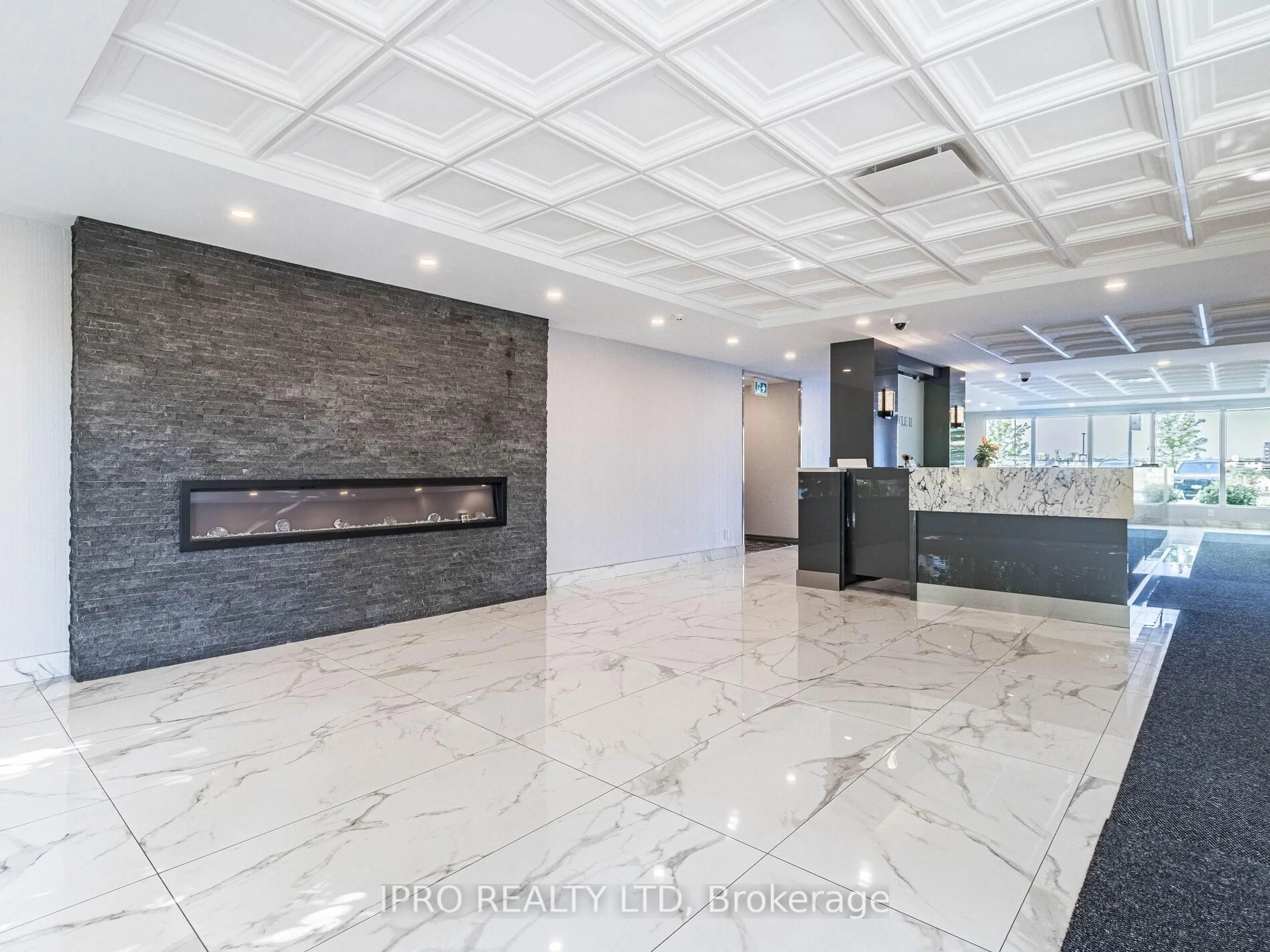 Unknown for 115 Hillcrest Ave #808, Mississauga Ontario L5B 3Y9