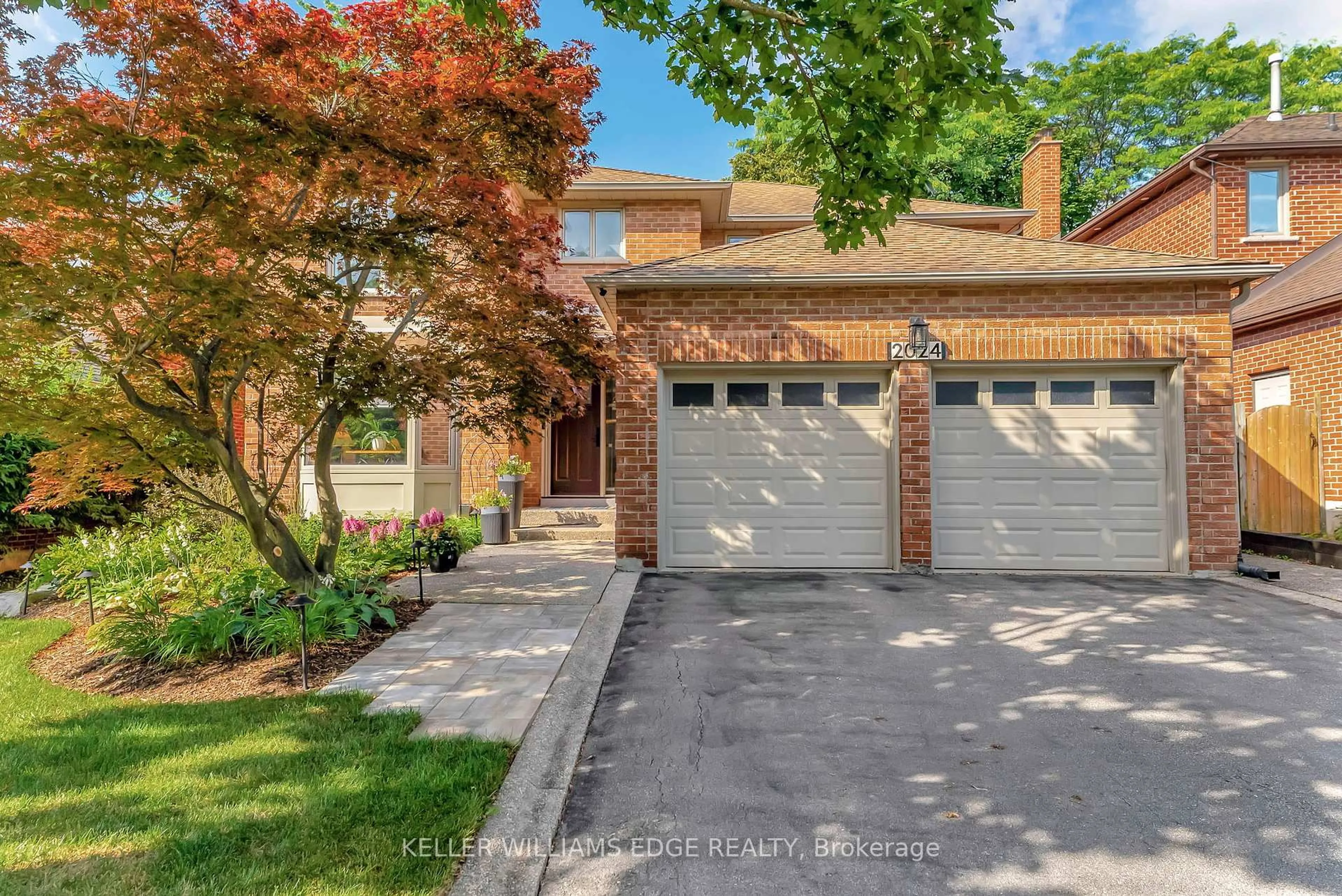 Home with brick exterior material, street for 2024 Markle Dr, Oakville Ontario L6H 3T3