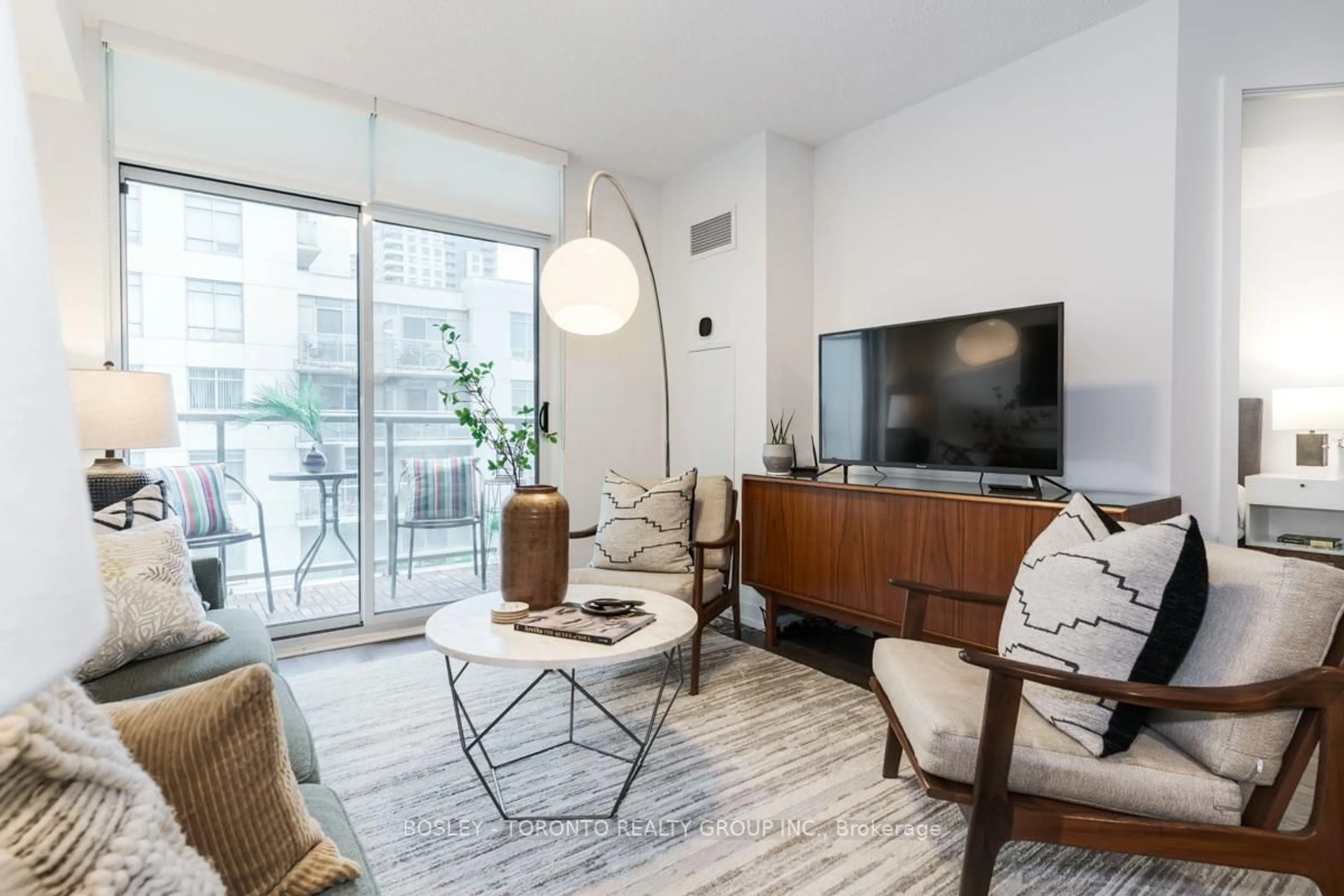 Living room with furniture, unknown for 812 Lansdowne Ave #720, Toronto Ontario M6H 4K5