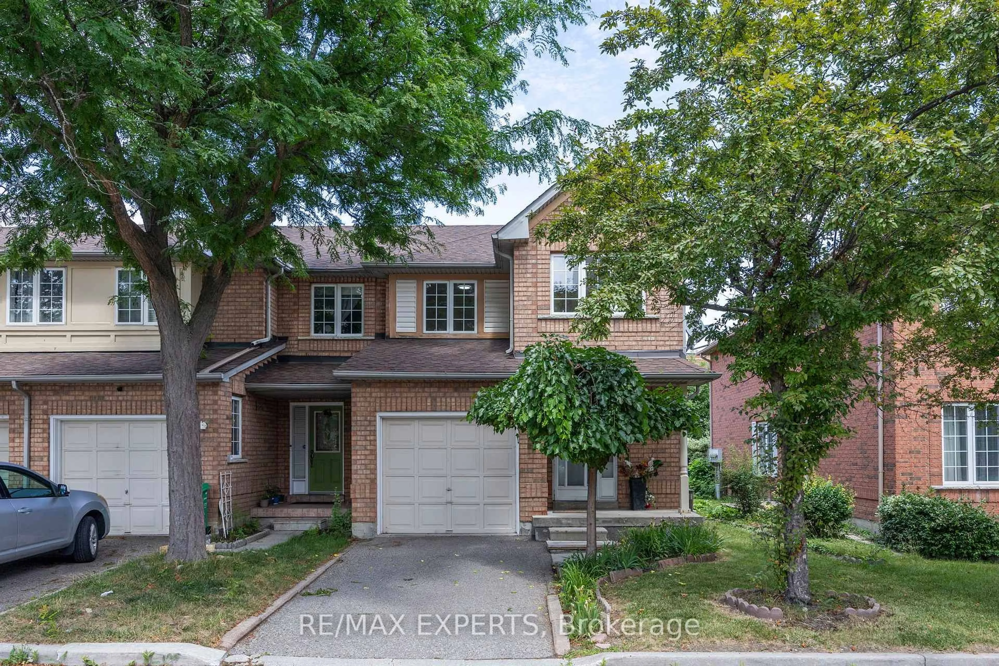 Home with brick exterior material, street for 35 Malta Ave #30, Brampton Ontario L6Y 5B4
