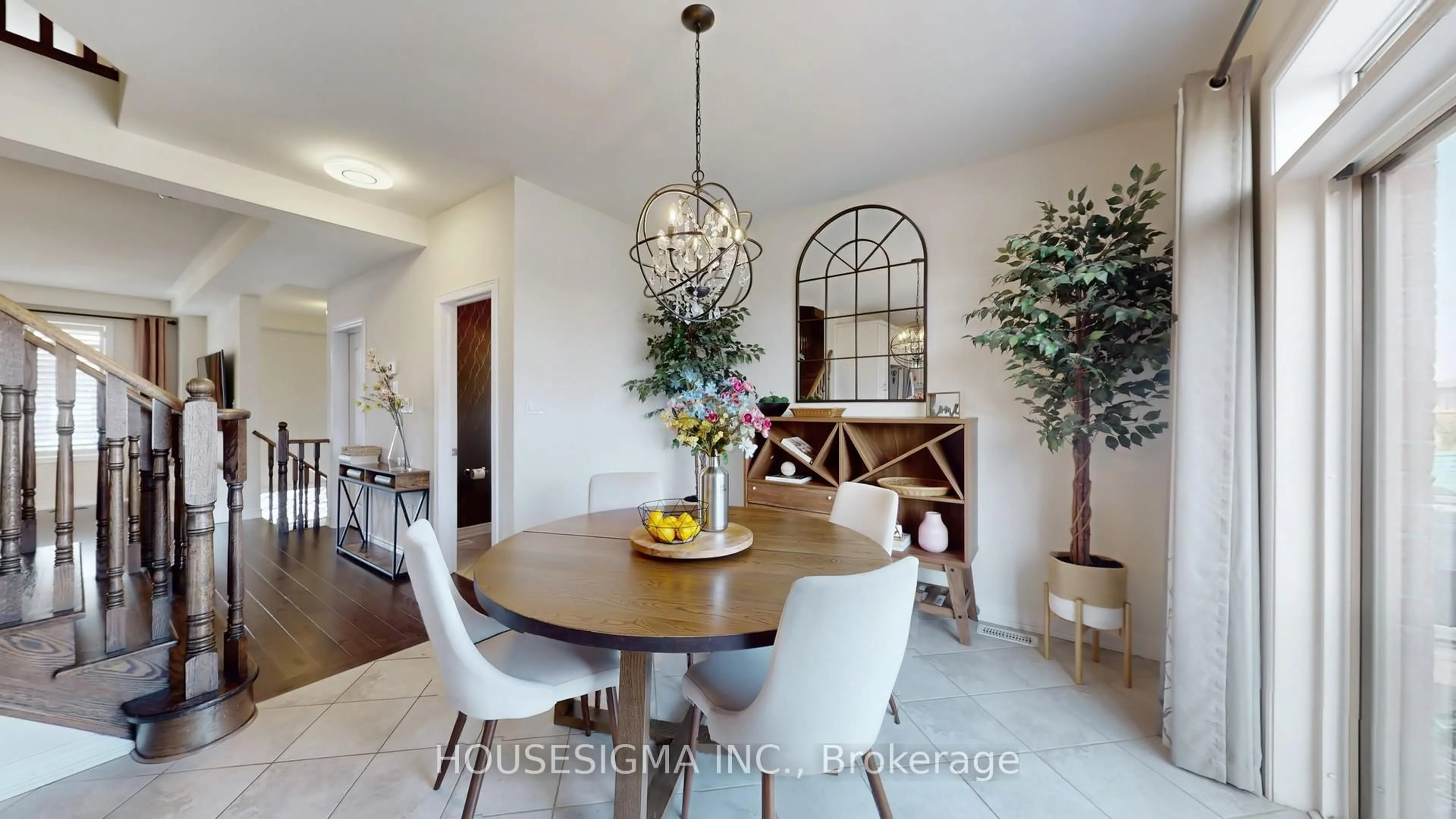 Dining room, ceramic/tile floor for 4 Oasis Tr, Halton Hills Ontario L7G 0K3