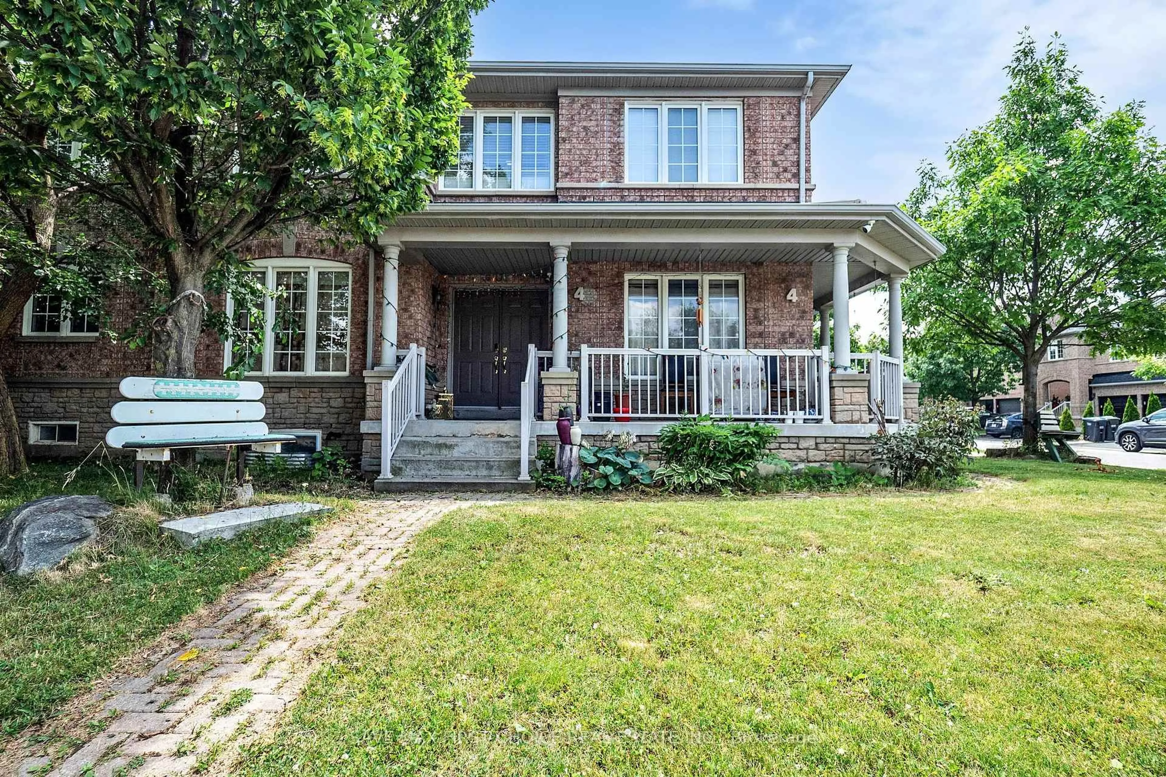 Home with brick exterior material, street for 4 Sunnyview Rd, Brampton Ontario L7A 3E3