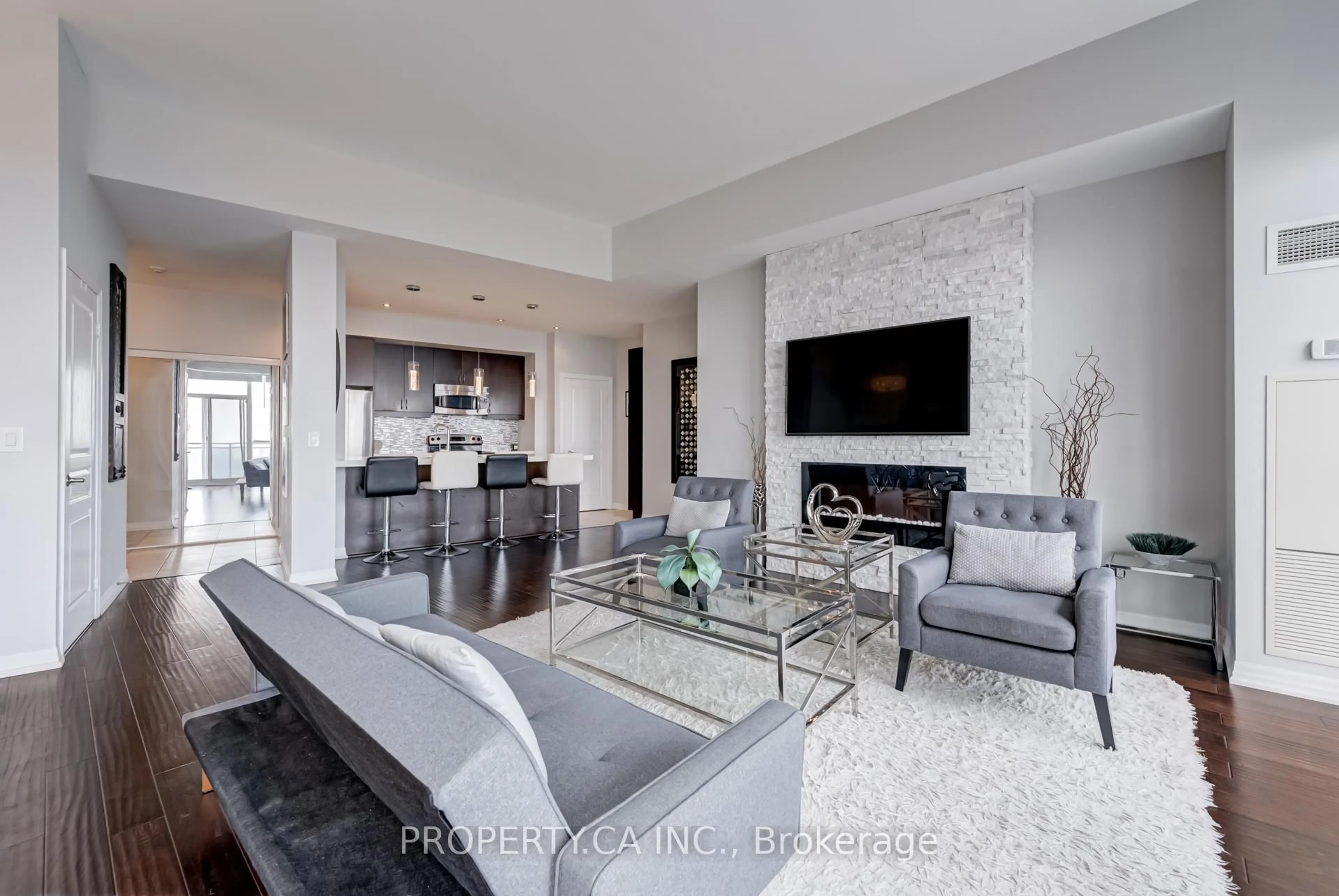 Living room with furniture, unknown for 223 Webb Dr #PH3504, Mississauga Ontario L5B 0E8