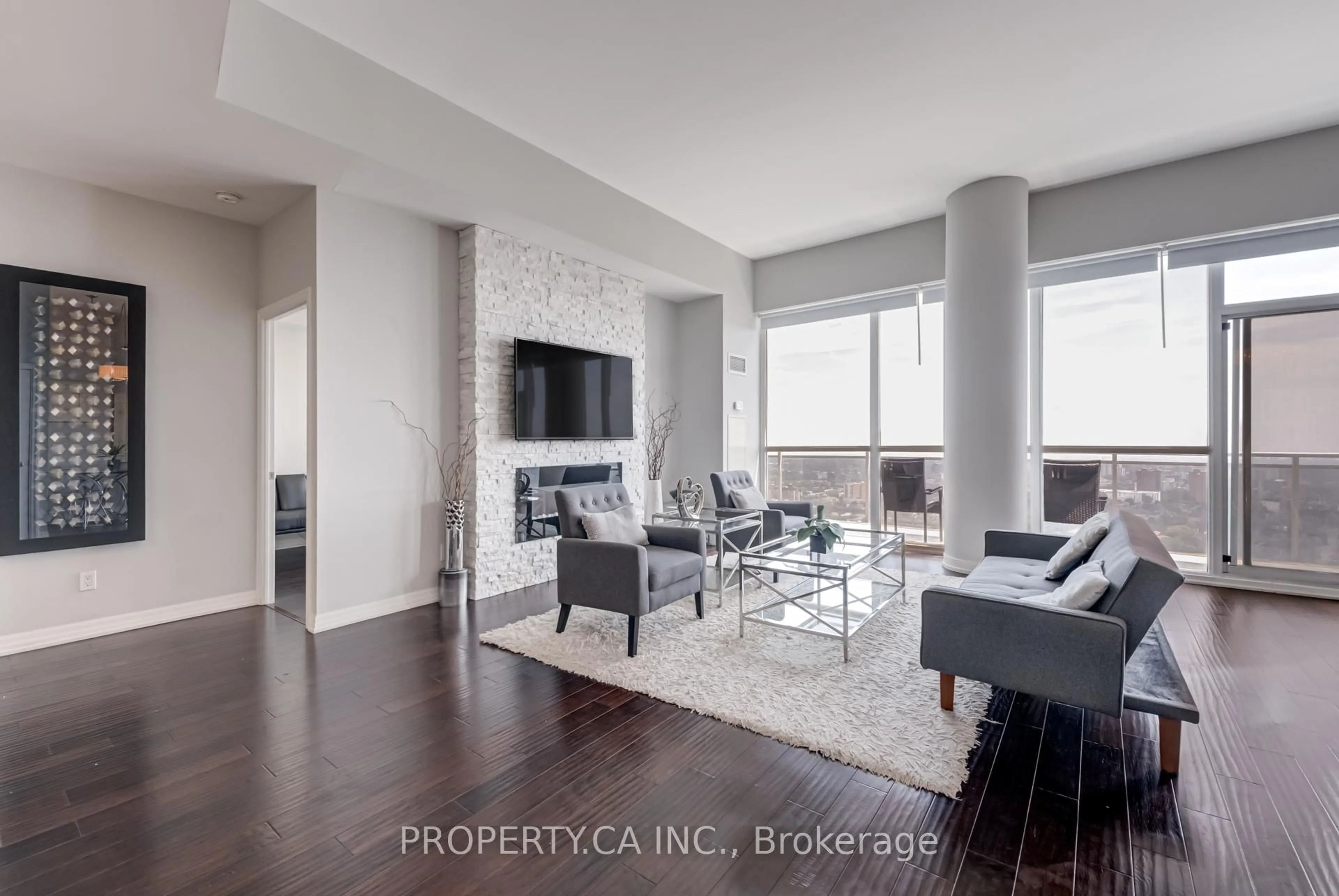 Living room with furniture, unknown for 223 Webb Dr #PH3504, Mississauga Ontario L5B 0E8