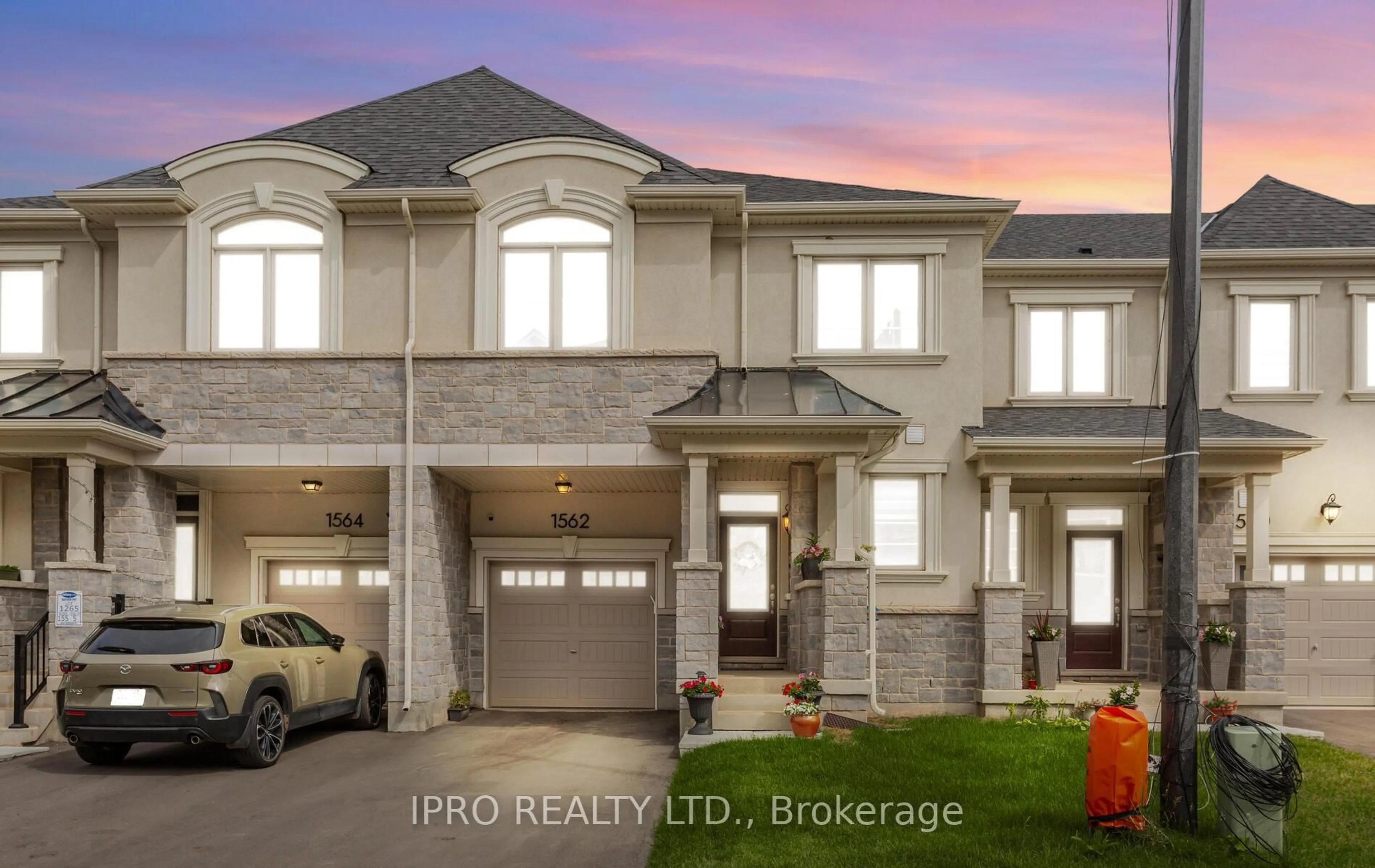 Unknown for 1562 Denison Pl, Milton Ontario L9E 1Y2