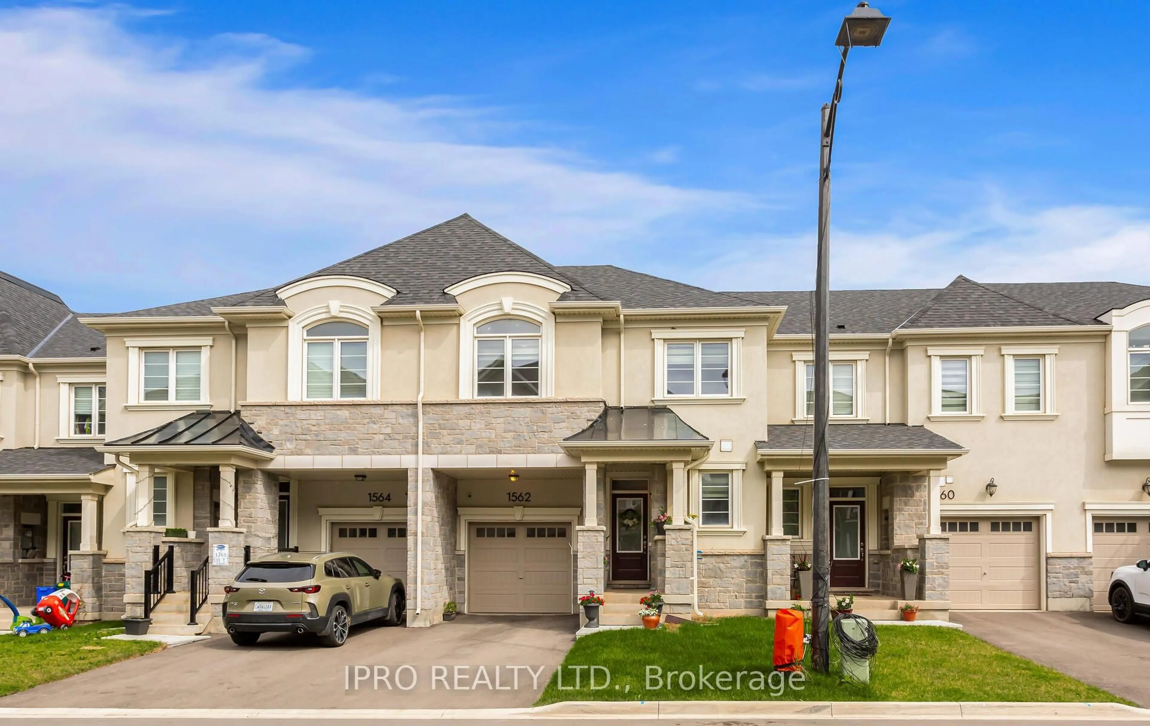 Unknown for 1562 Denison Pl, Milton Ontario L9E 1Y2