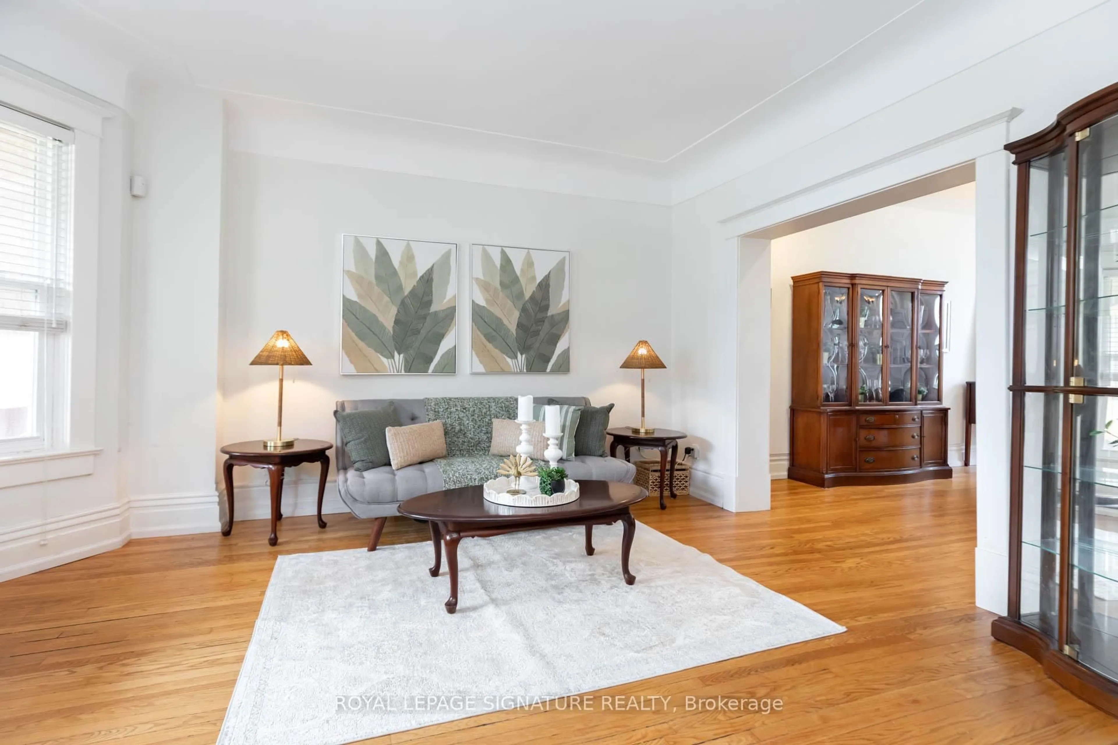 Living room with furniture, unknown for 130 St. Johns Rd, Toronto Ontario M6P 1T9