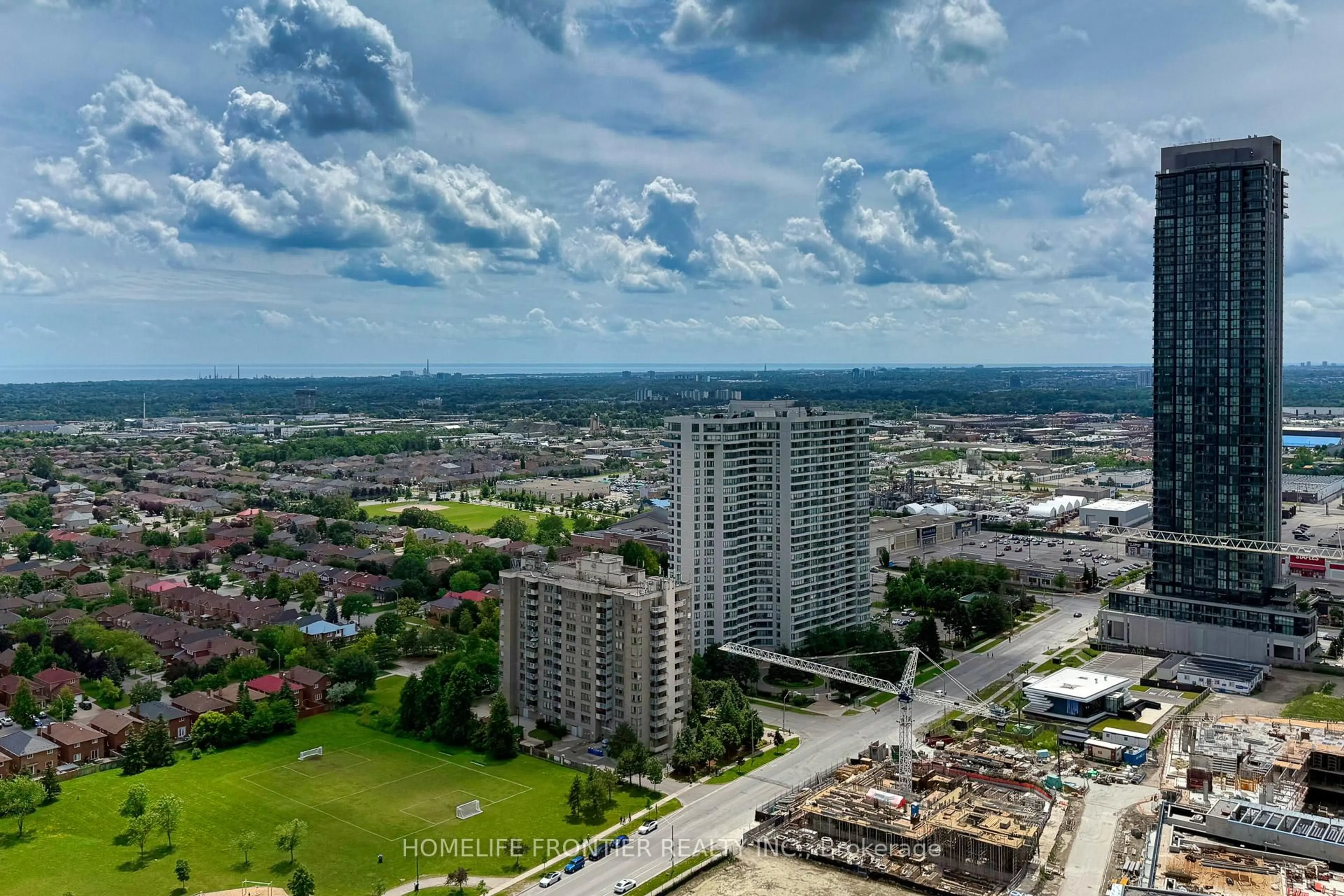 A pic from outside/outdoor area/front of a property/back of a property/a pic from drone, city buildings view from balcony for 3900 Confederation Pkwy #2807, Mississauga Ontario L5B 0M3