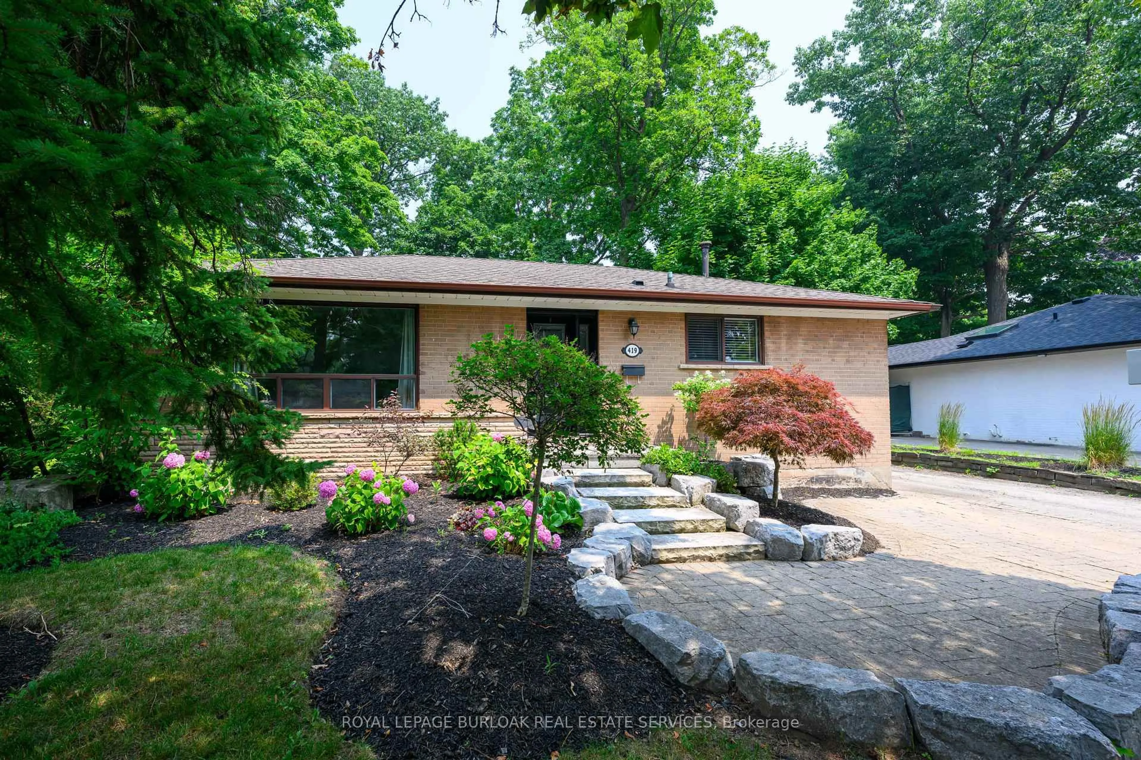 Unknown for 419 Hampton Heath Rd, Burlington Ontario L7L 4R3