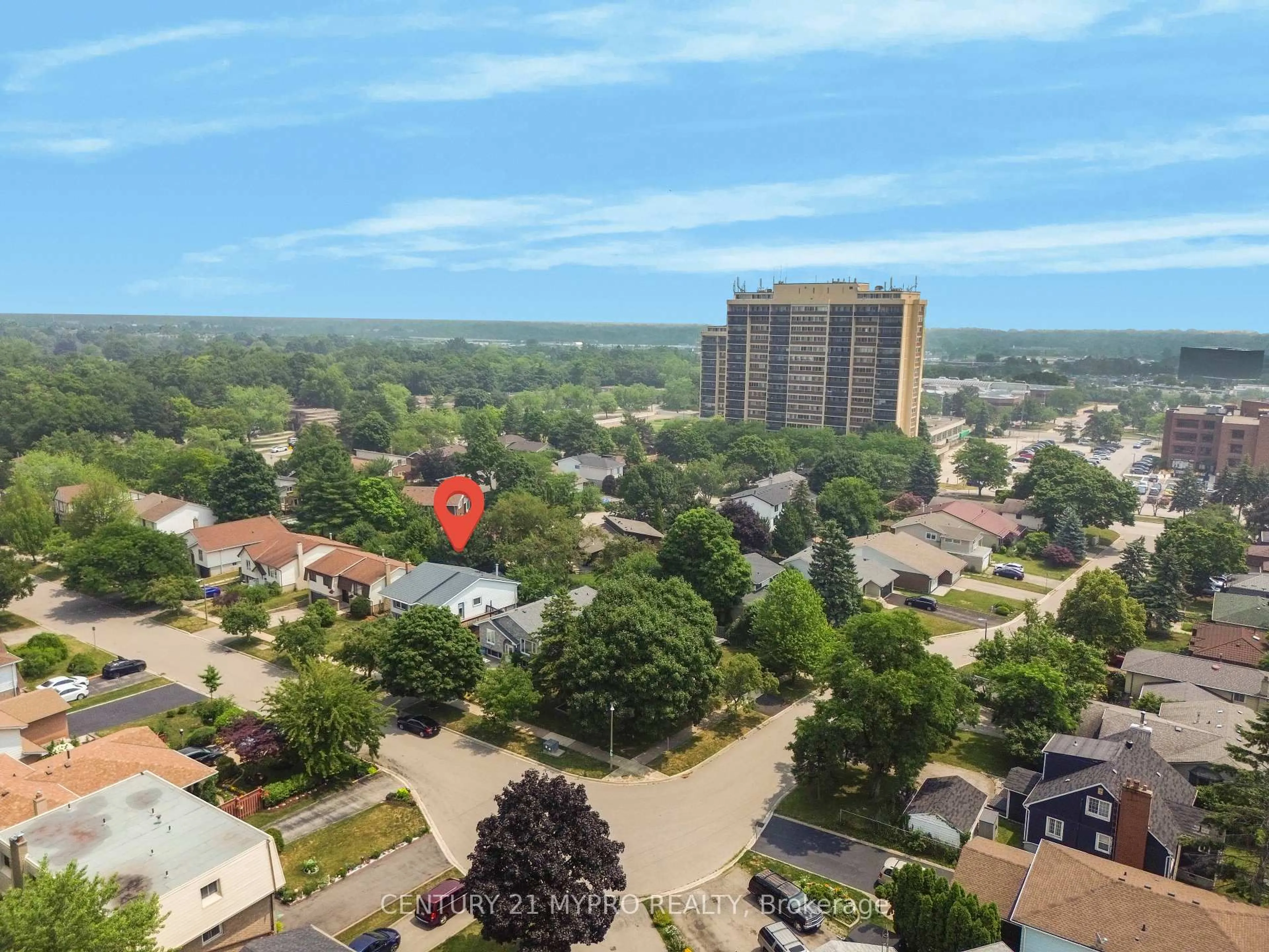A pic from outside/outdoor area/front of a property/back of a property/a pic from drone, city buildings view from balcony for 1294 Forest Hill, Oakville Ontario L6H 2S4
