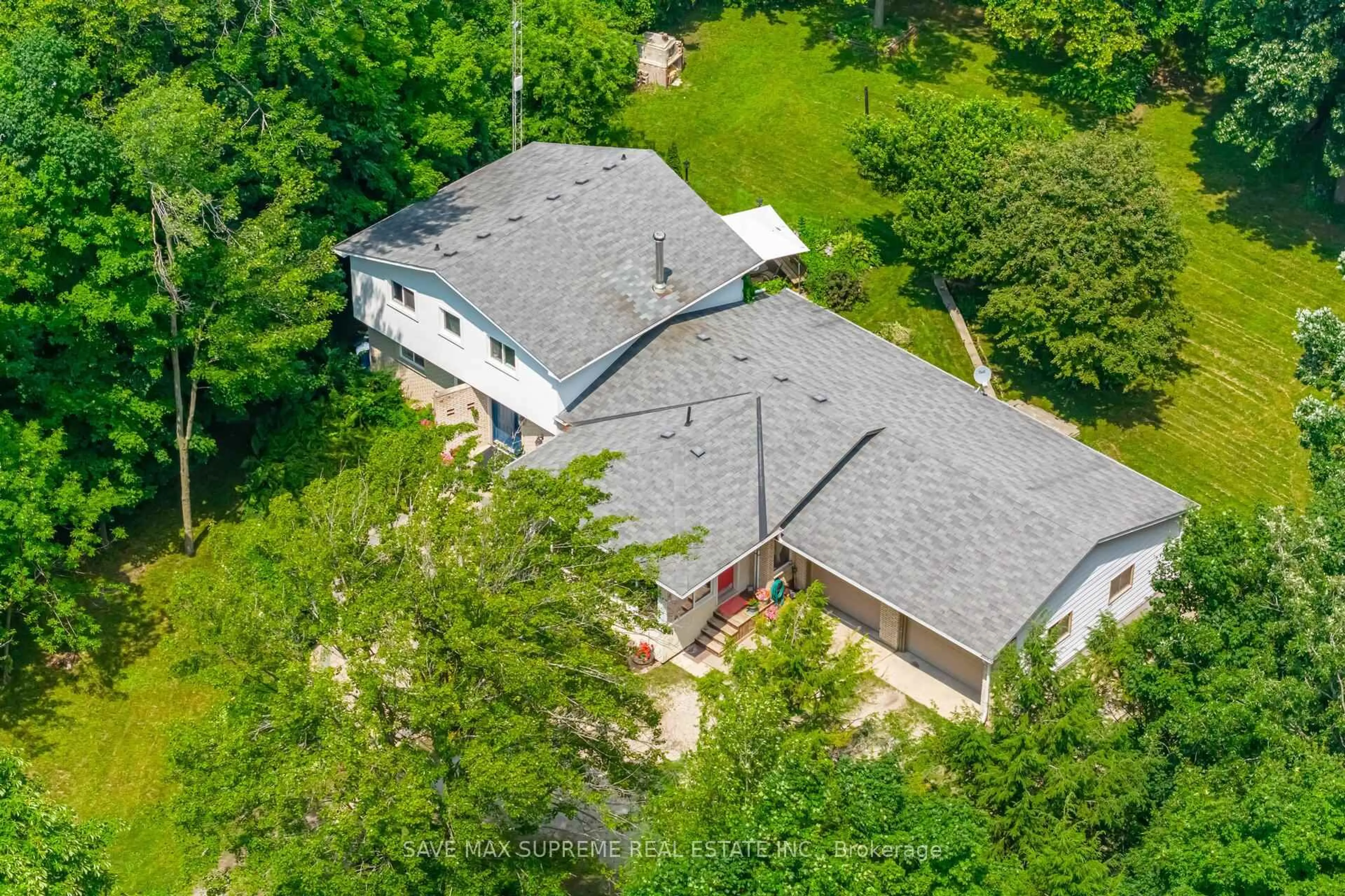 A pic from outside/outdoor area/front of a property/back of a property/a pic from drone, unknown for 14411 Innis Lake Rd, Caledon Ontario L0N 1E0