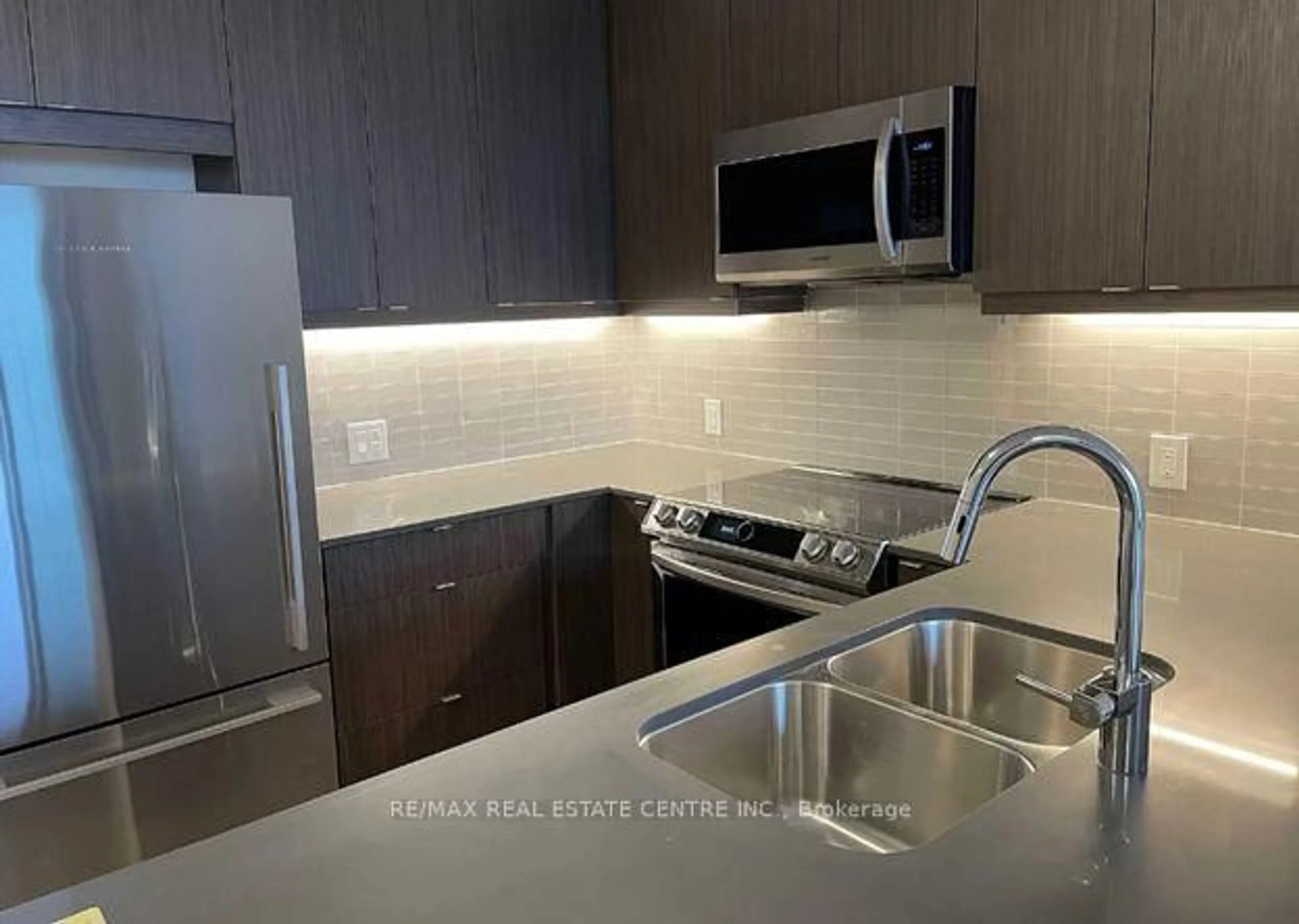 Standard kitchen, unknown for 50 Thomas Riley Rd #2303, Toronto Ontario M9B 0C5