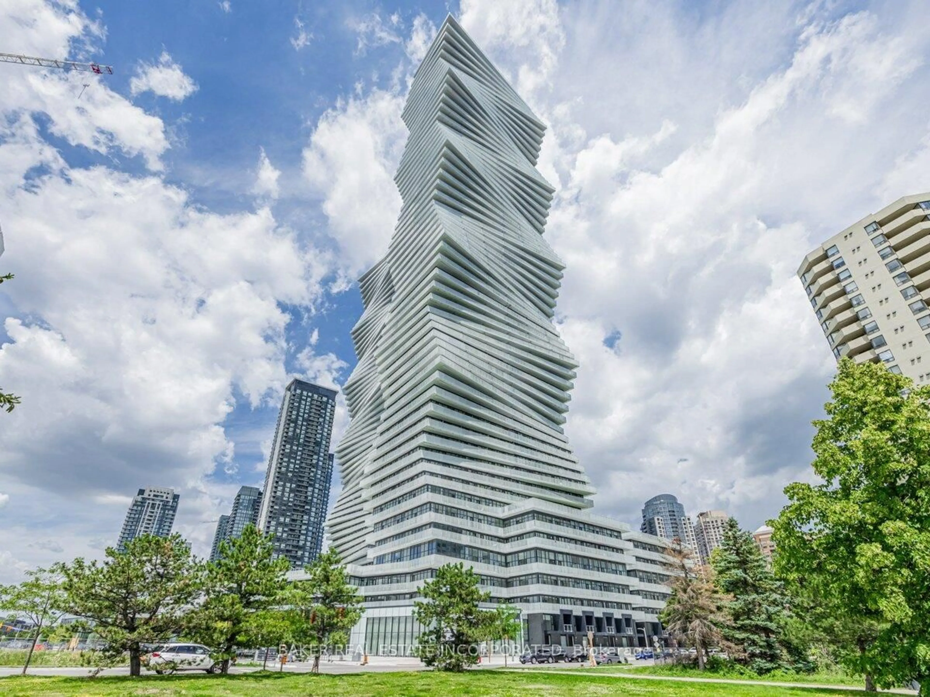 Unknown for 407 Webb Dr, Mississauga Ontario L5B 0M4