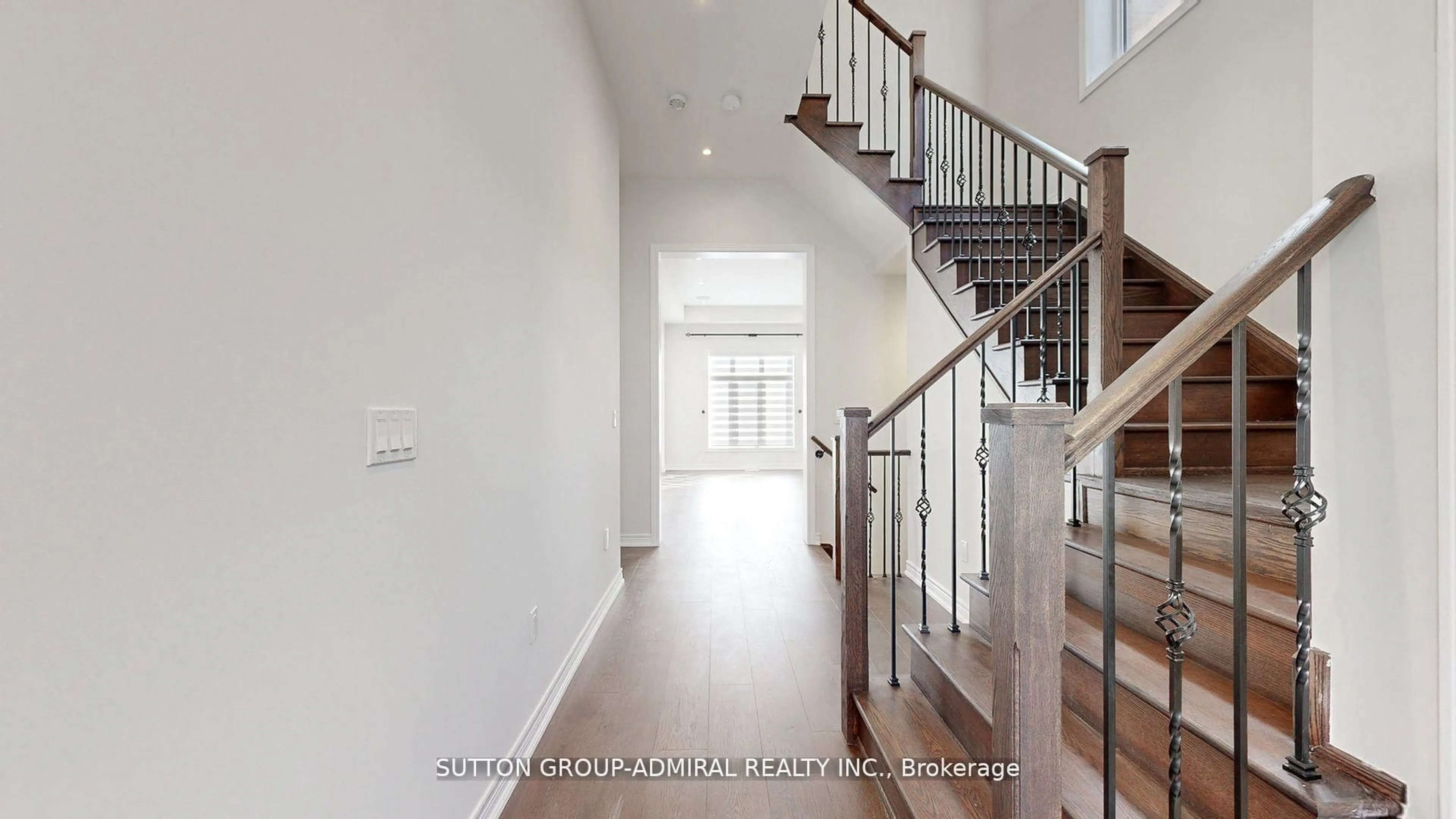 Unknown for 34 Carnegie Dr, Oakville Ontario L6H 0V8