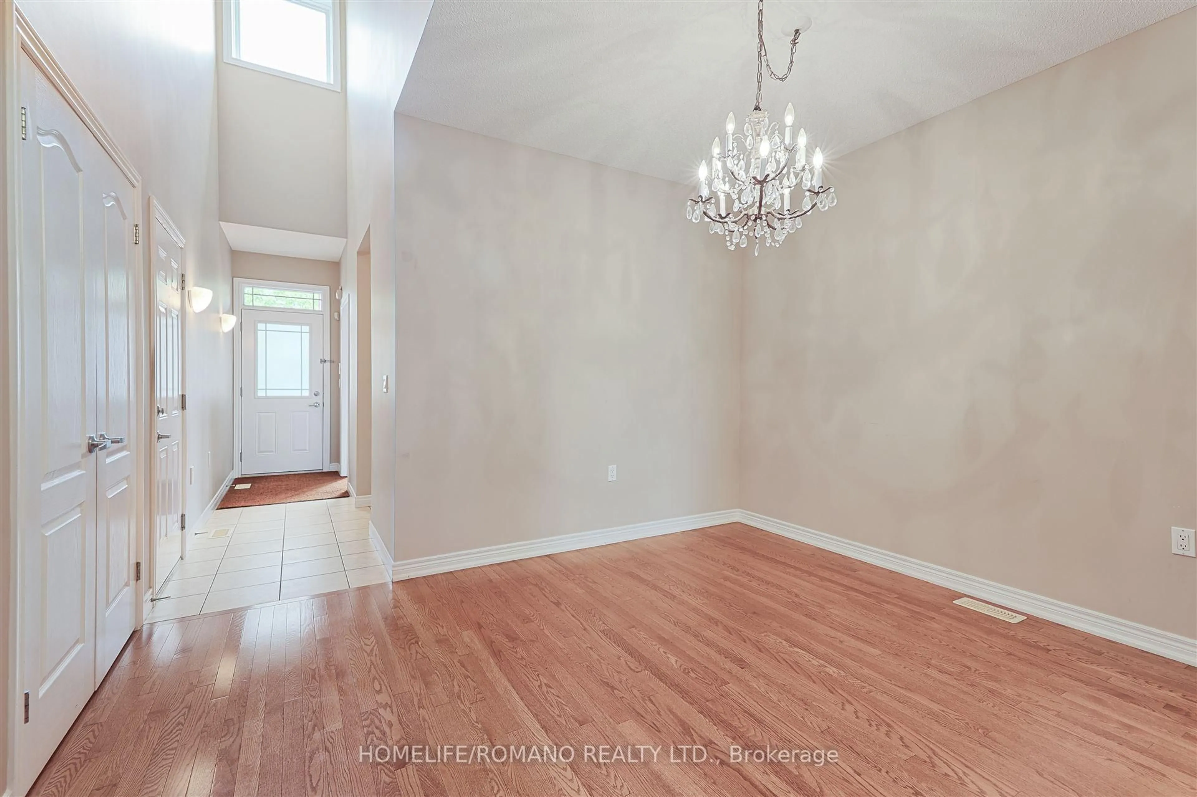 A pic of a room for 2125 Itabashi Way #104, Burlington Ontario L7M 0A1