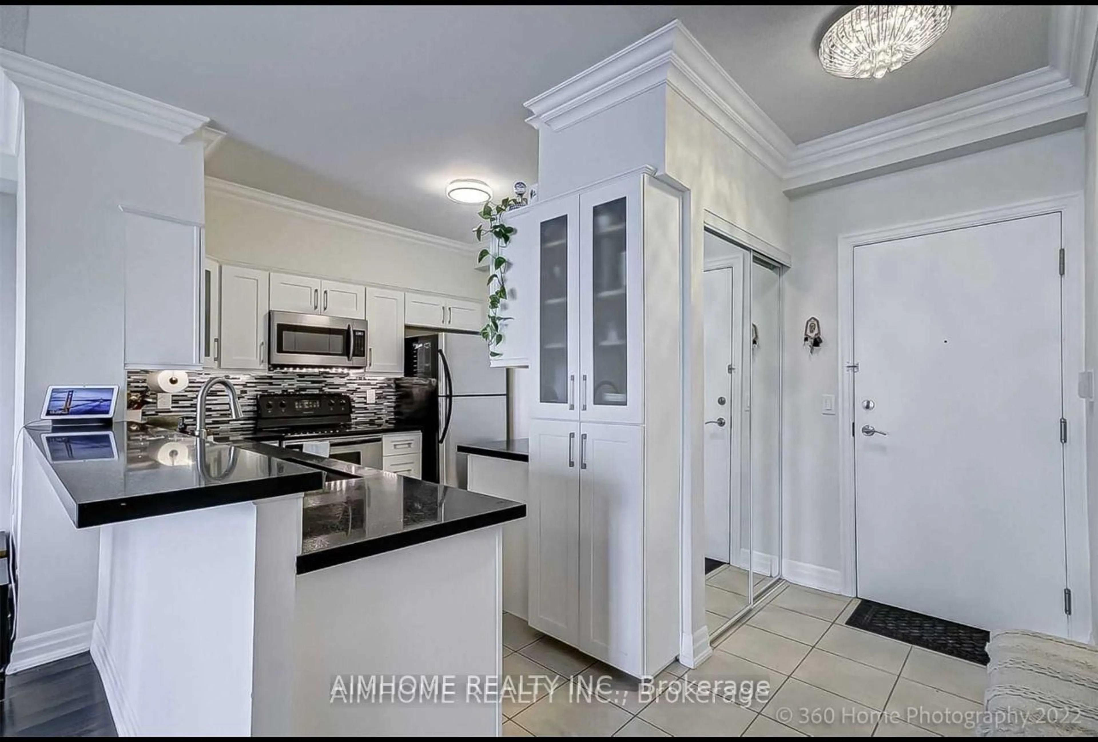 Open concept kitchen, ceramic/tile floor for 2119 Lakeshore Blvd #607, Toronto Ontario M8V 4E8
