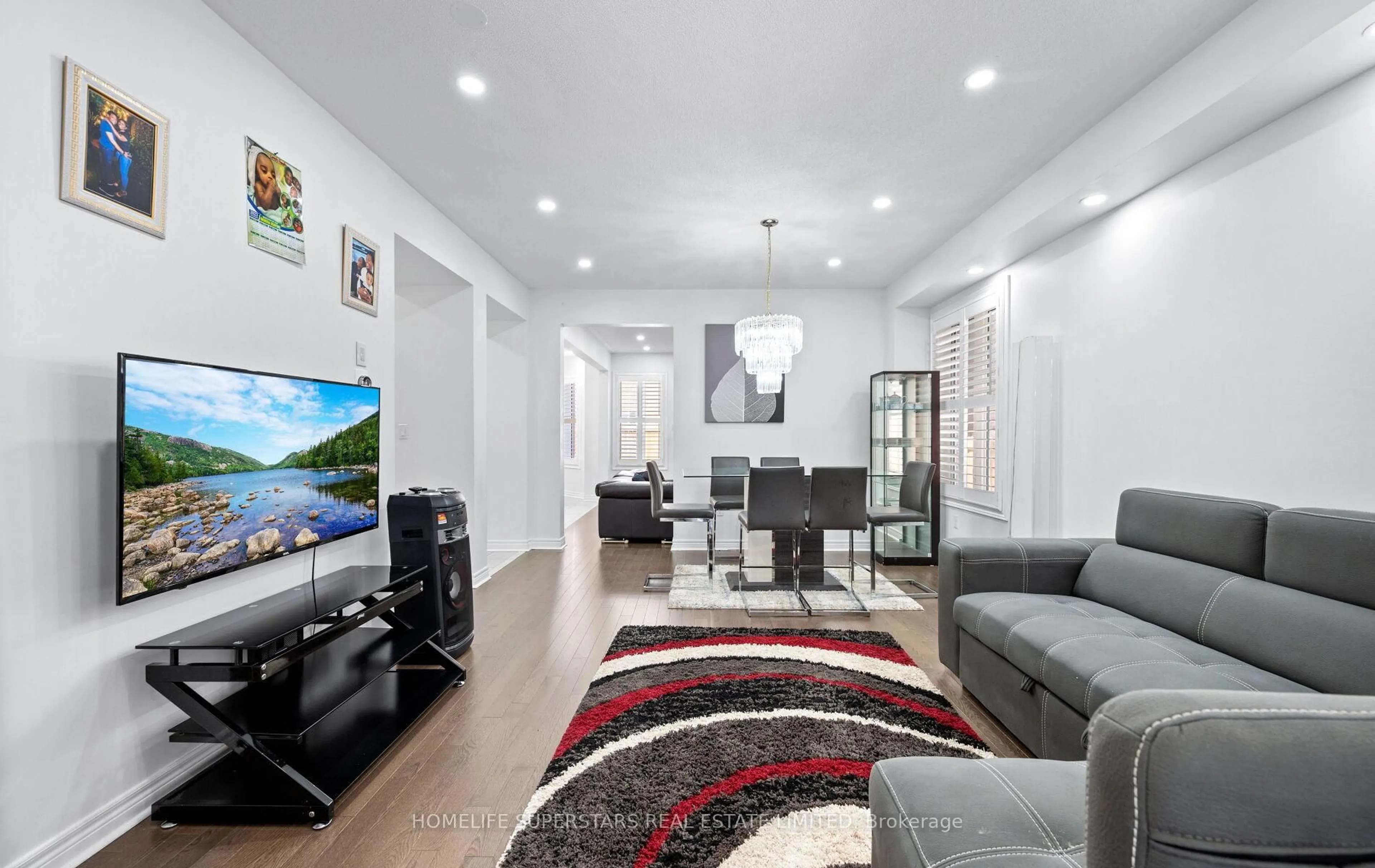Living room with furniture, unknown for 481 Beesborough Dr, Milton Ontario L9T 1V7