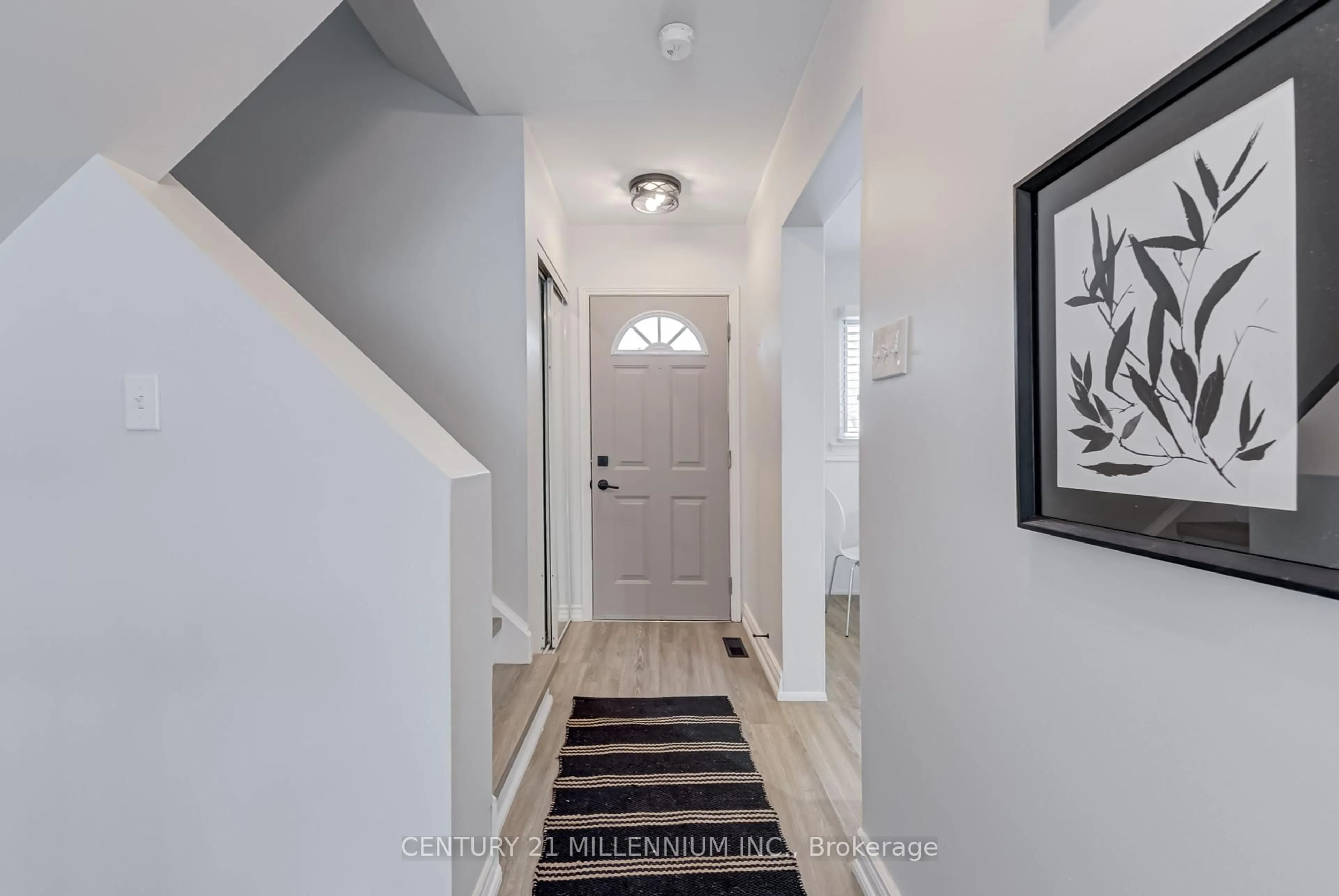 Indoor entryway for 56 Fleetwood Cres #85, Brampton Ontario L6T 2E5