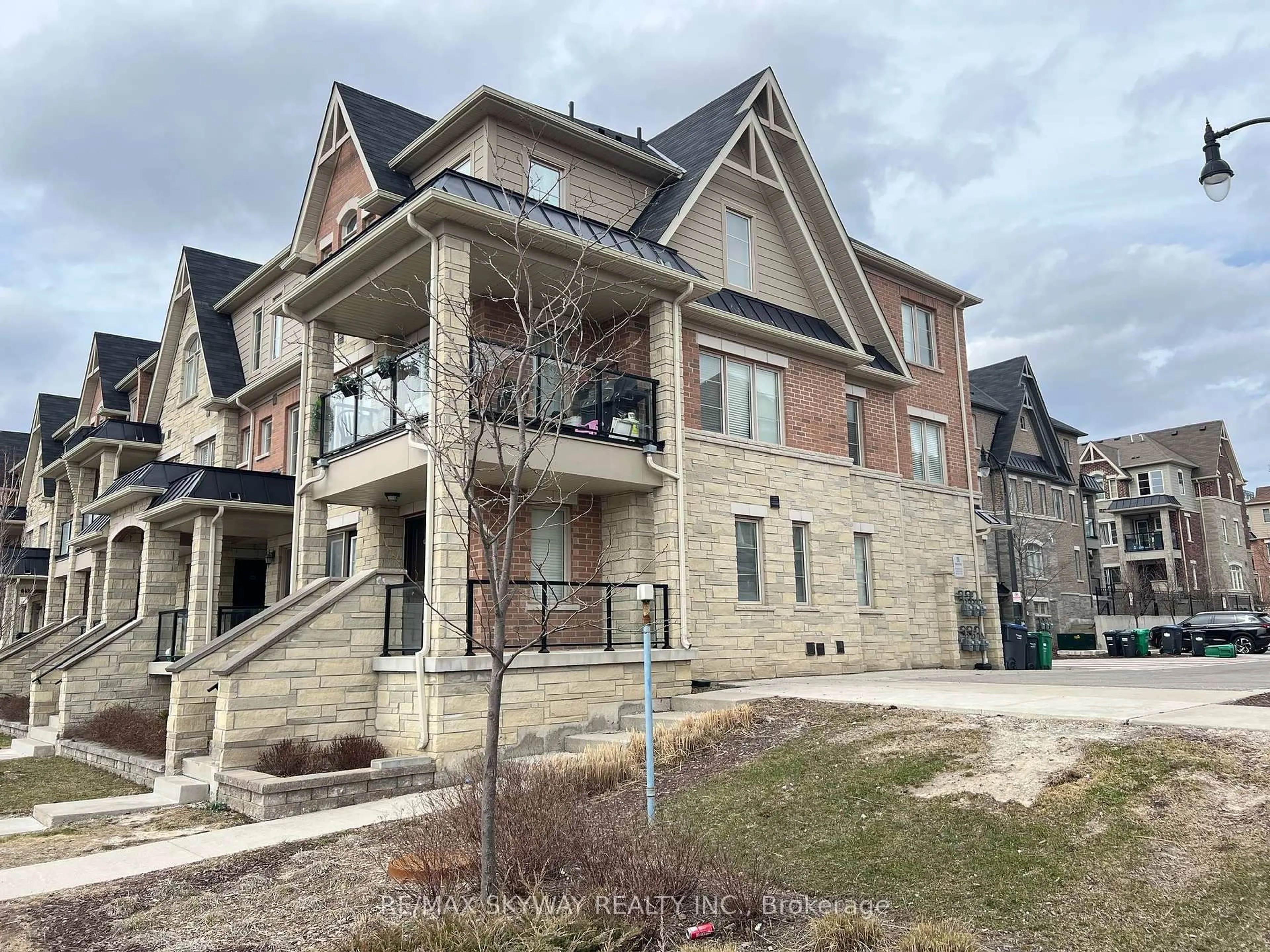Home with brick exterior material, unknown for 200 Veterans Dr #103, Brampton Ontario L7A 4S6