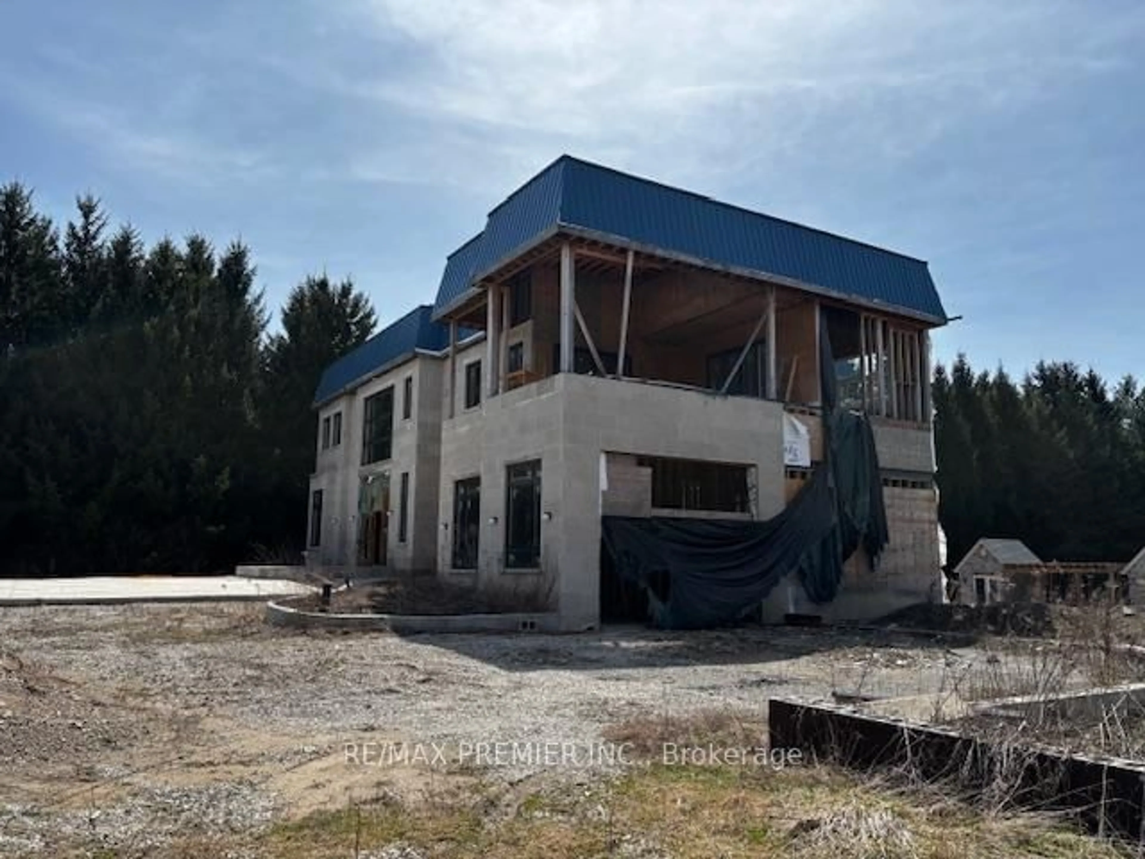 Unknown for 15060 Mount Pleasant Rd, Caledon Ontario L7E 3M4