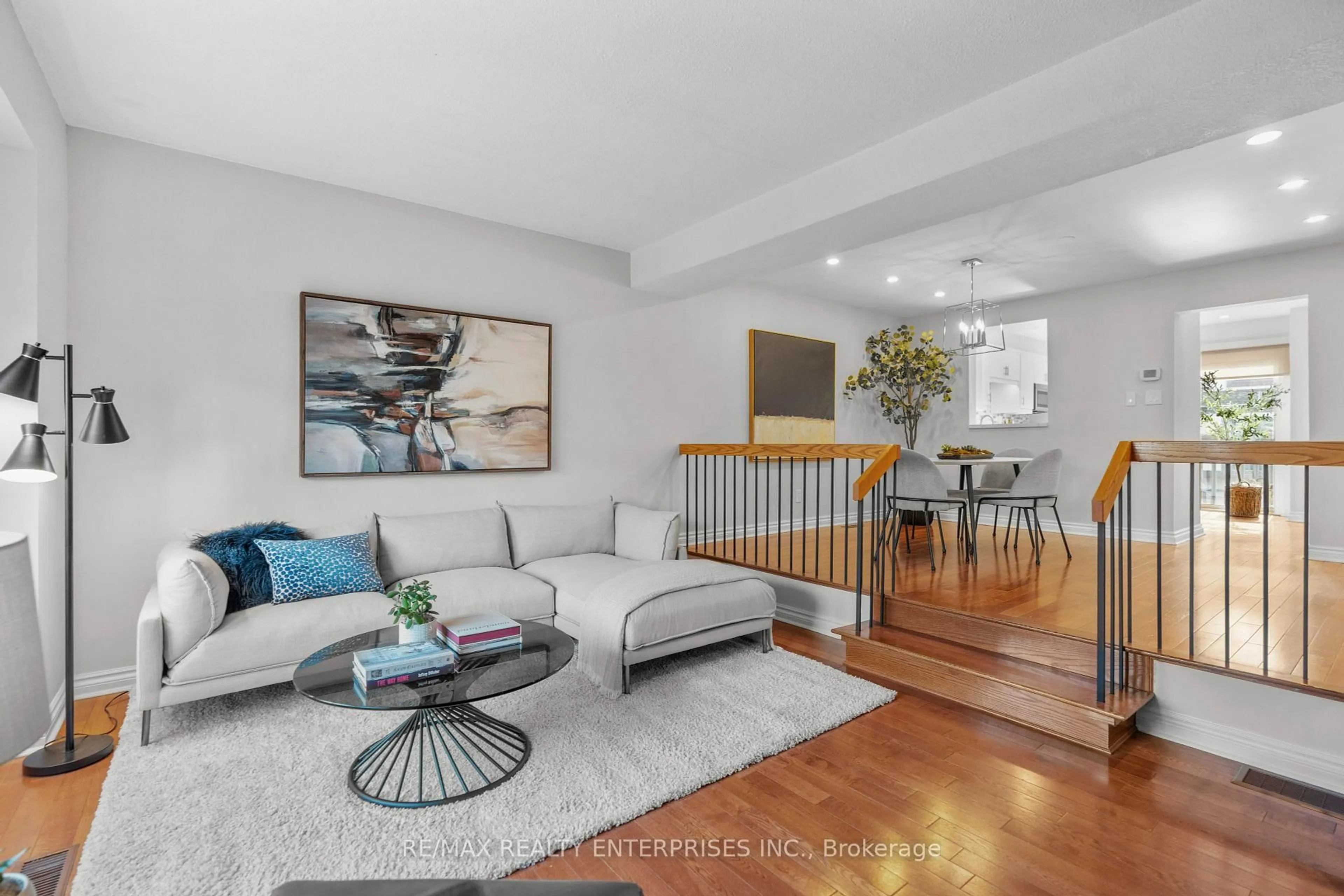 Living room with furniture, unknown for 1060 Walden Circ #40, Mississauga Ontario L5J 4J9