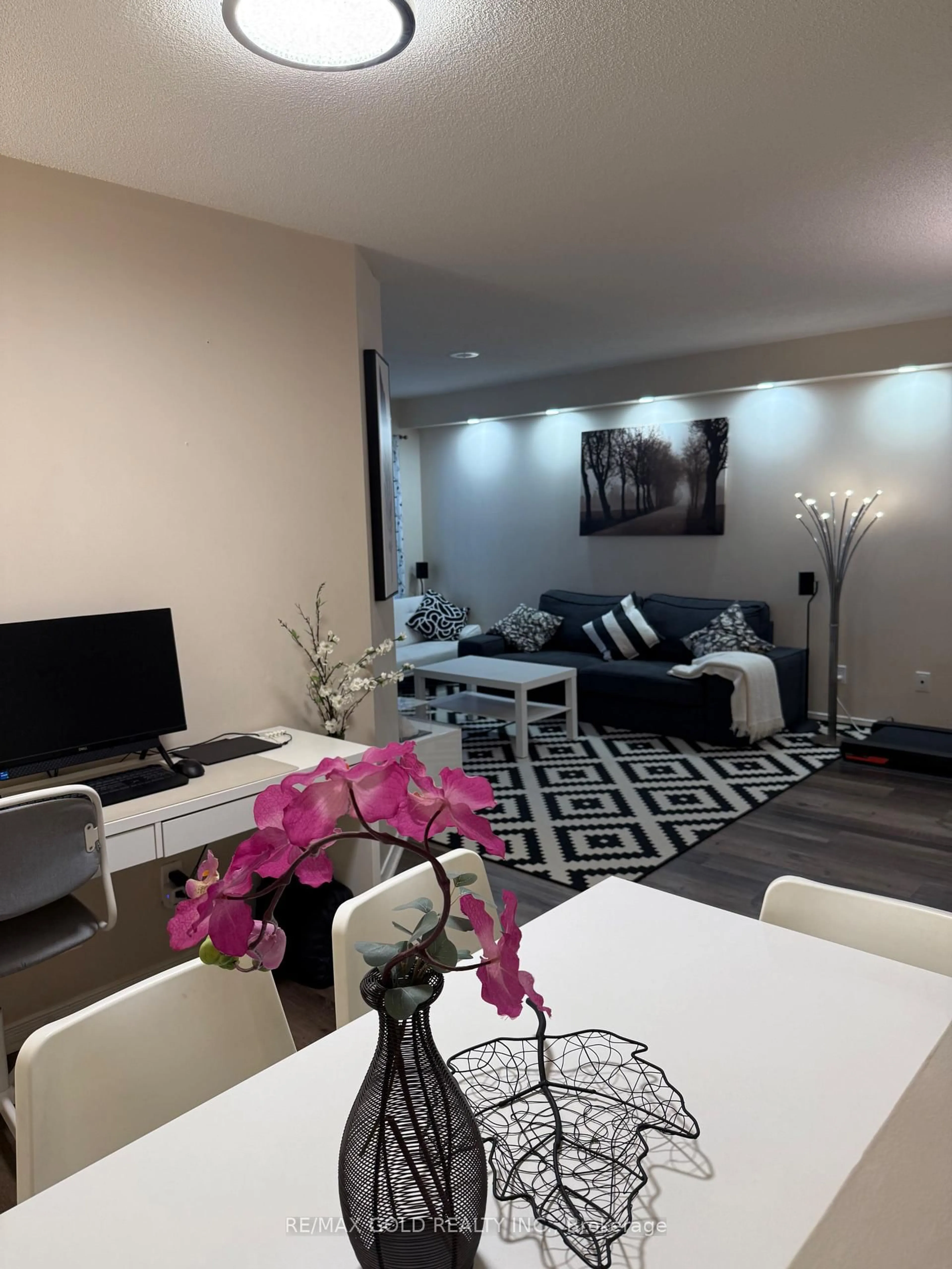 Living room with furniture, unknown for 155 Hillcrest Ave #1213, Mississauga Ontario L5B 3Z2