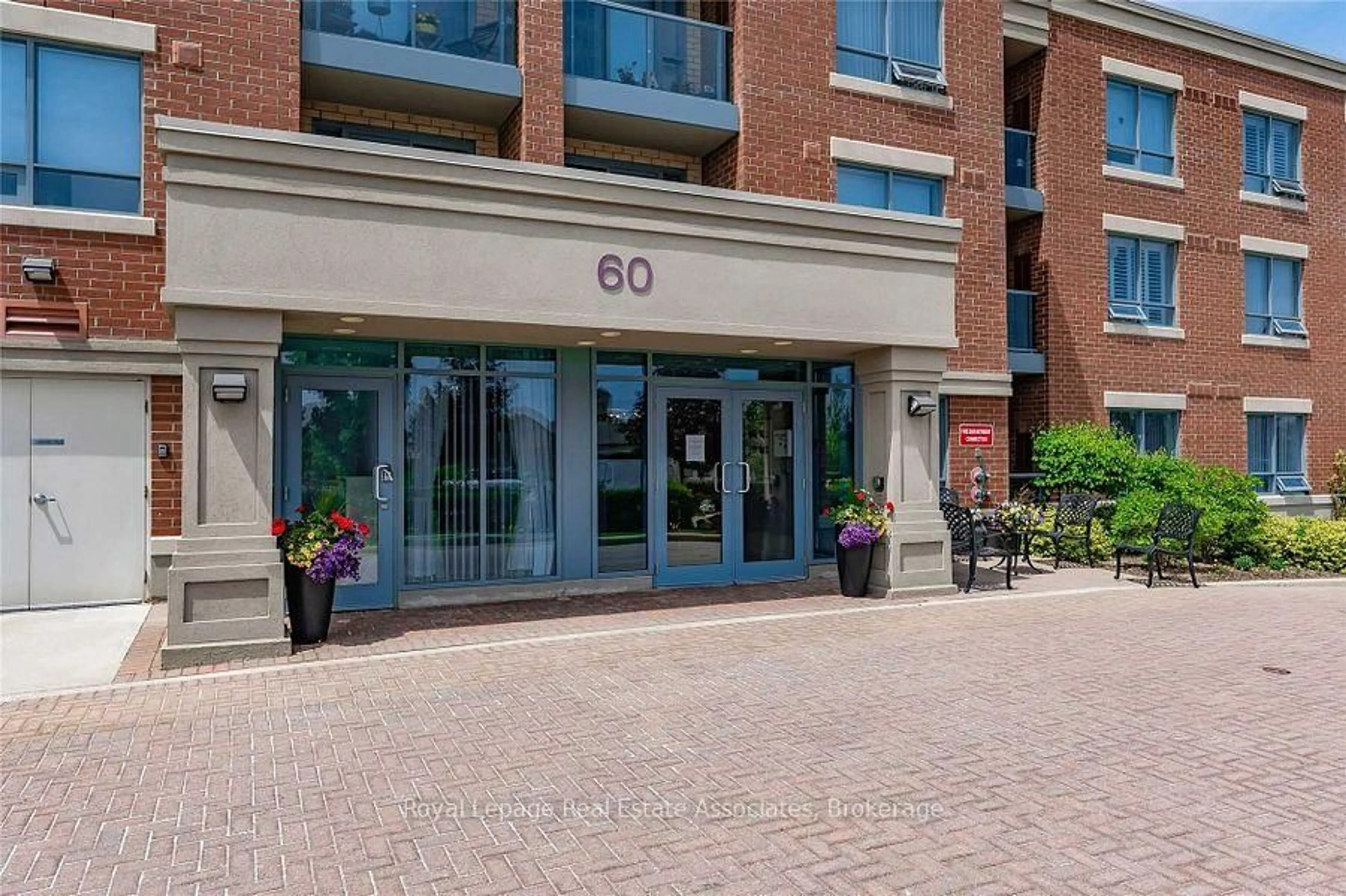 Indoor foyer for 60 Via Rosedale Way #202, Brampton Ontario L6R 3X6