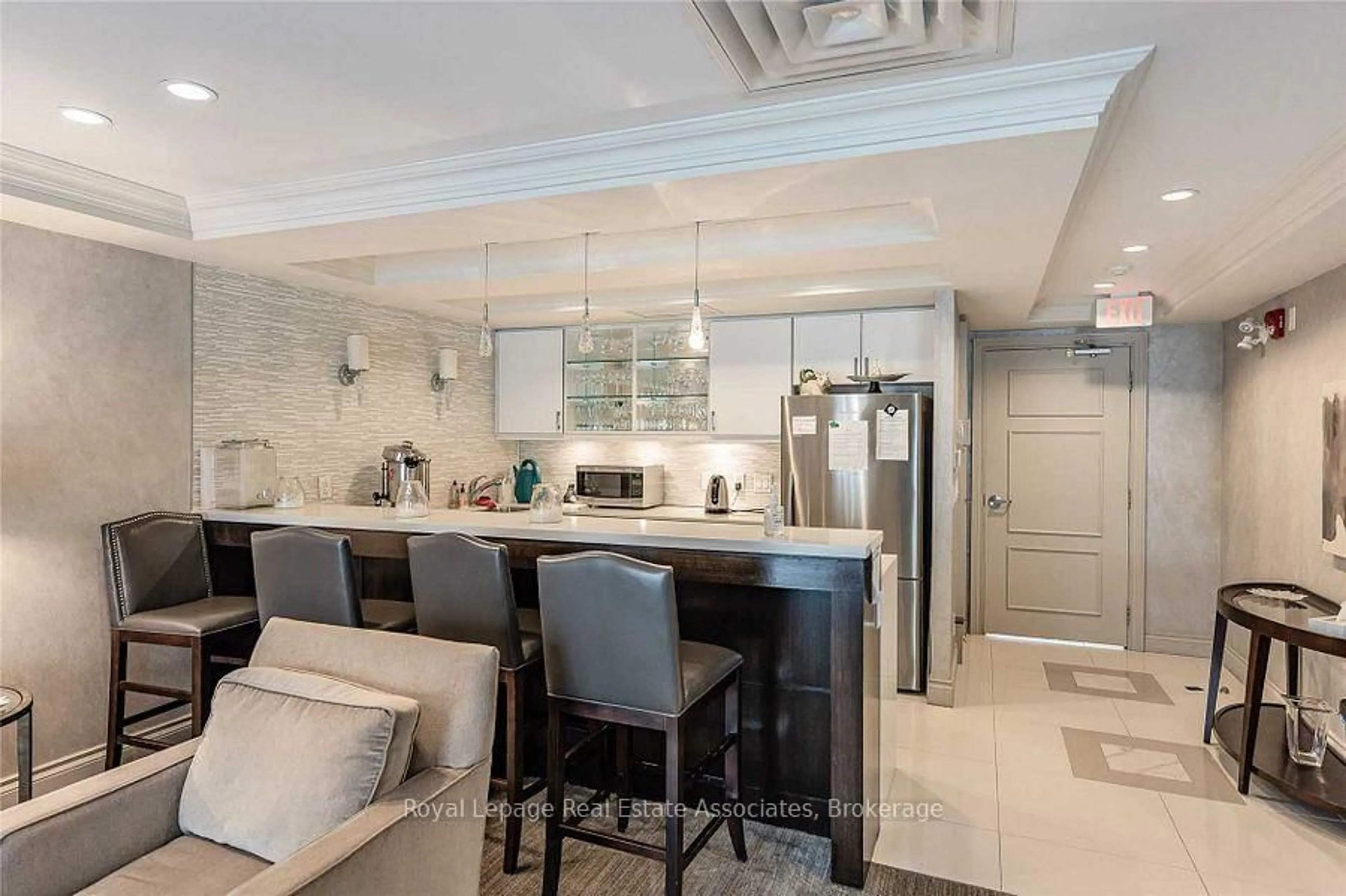 Open concept kitchen, ceramic/tile floor for 60 Via Rosedale Way #202, Brampton Ontario L6R 3X6