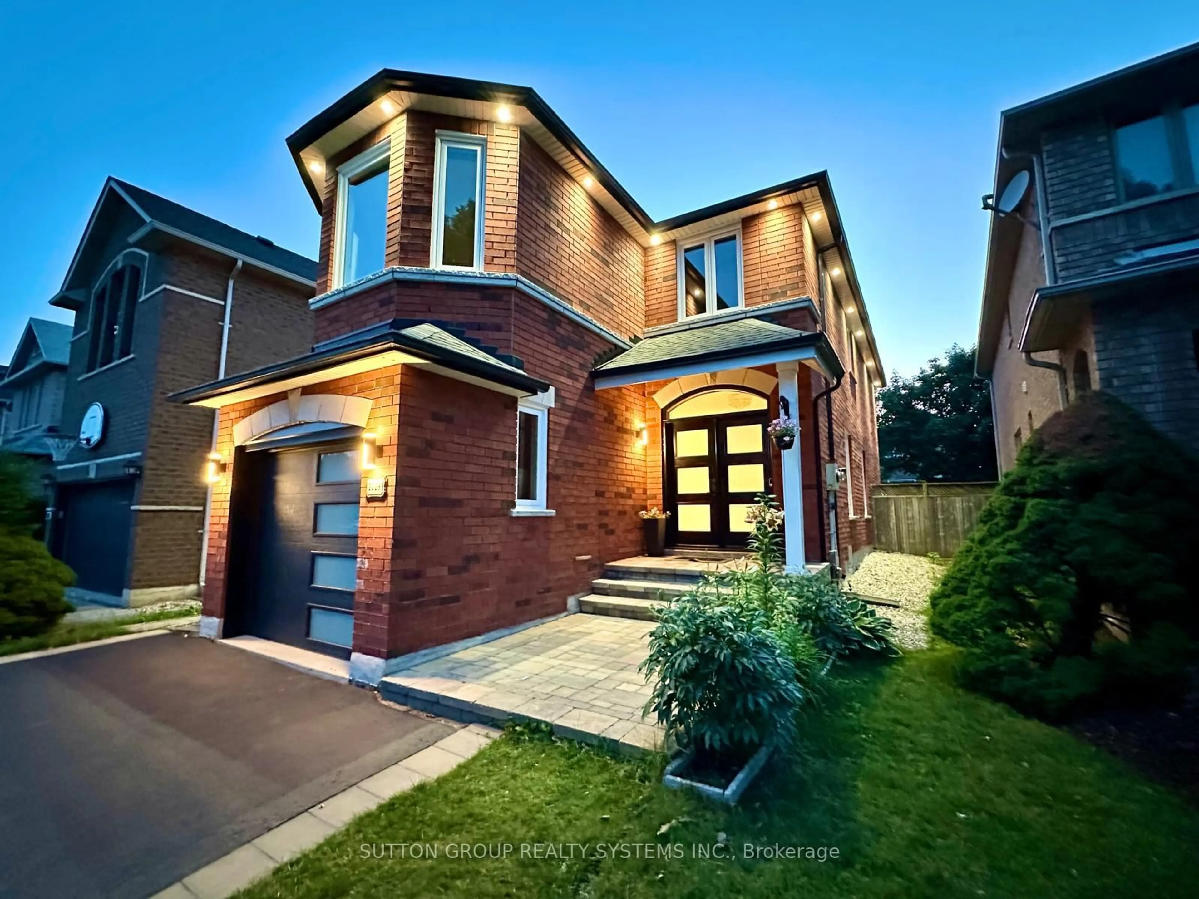 Home with brick exterior material, street for 2029 Westmount Dr, Oakville Ontario L6M 3P9