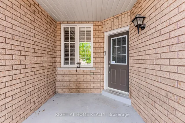 222 Albright Rd, Brampton 3