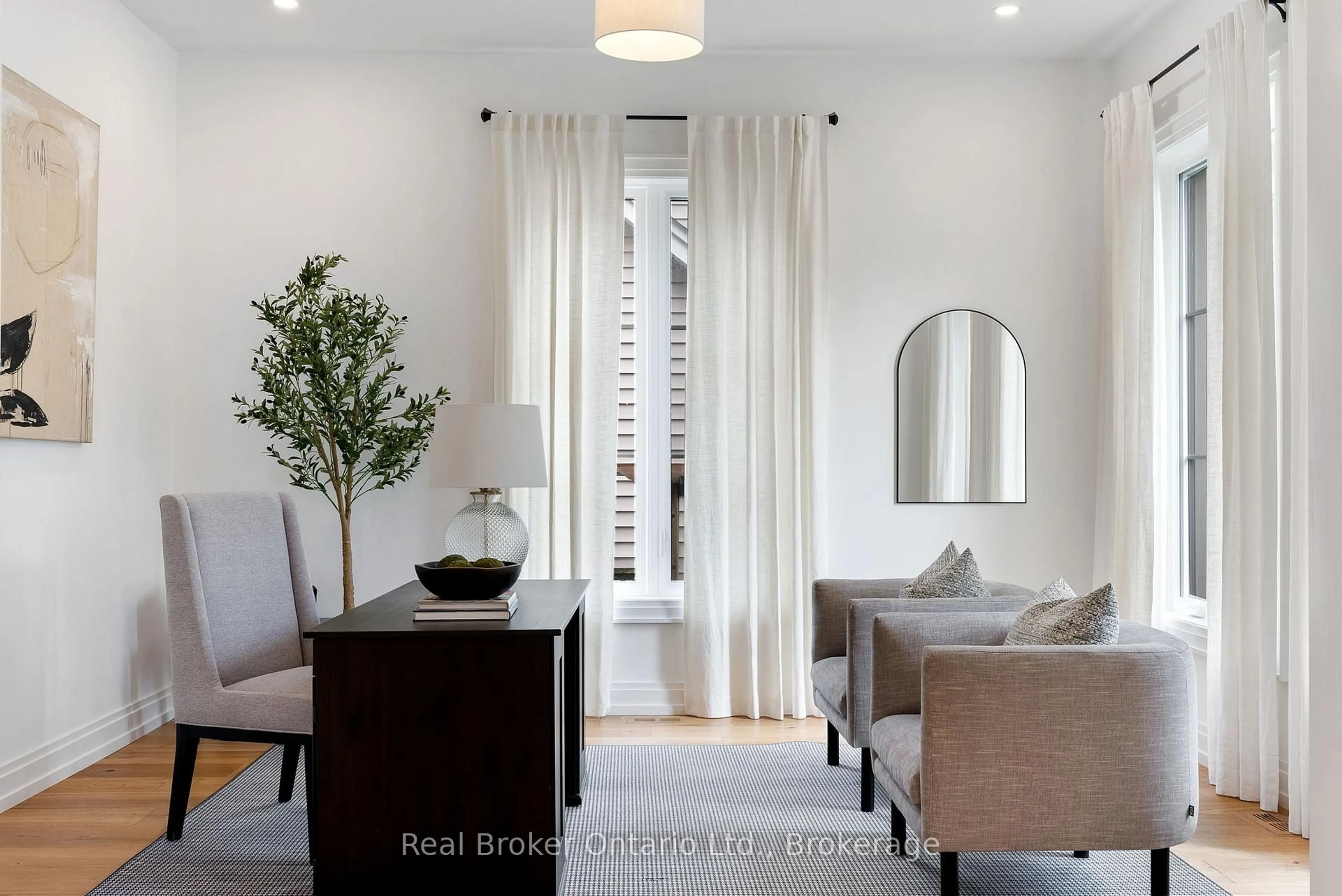 Living room with furniture, unknown for 277 Pine Cove Rd, Burlington Ontario L7N 1W1