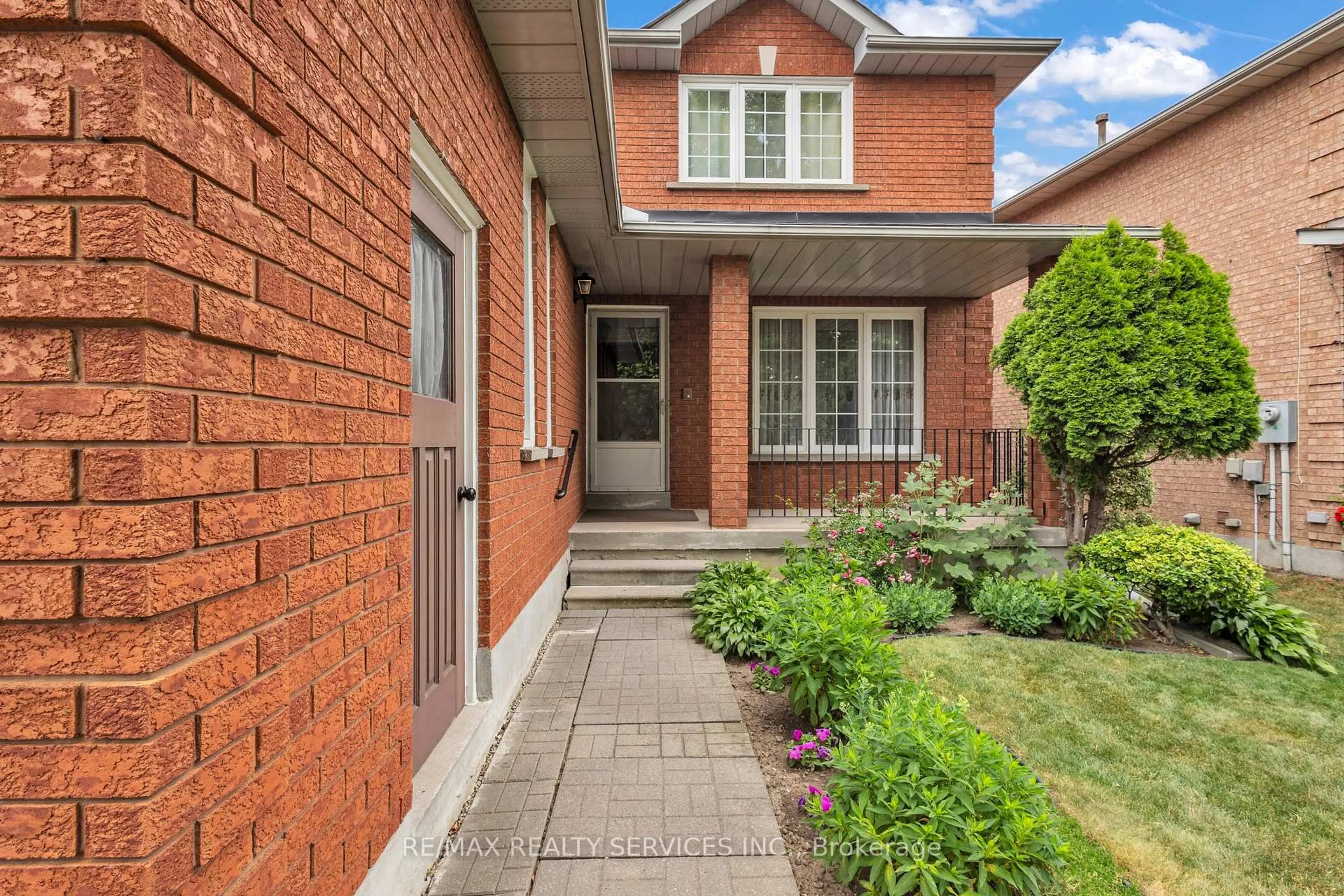 Home with brick exterior material, street for 8 Thoroughbred Cres, Toronto Ontario M9W 6X7