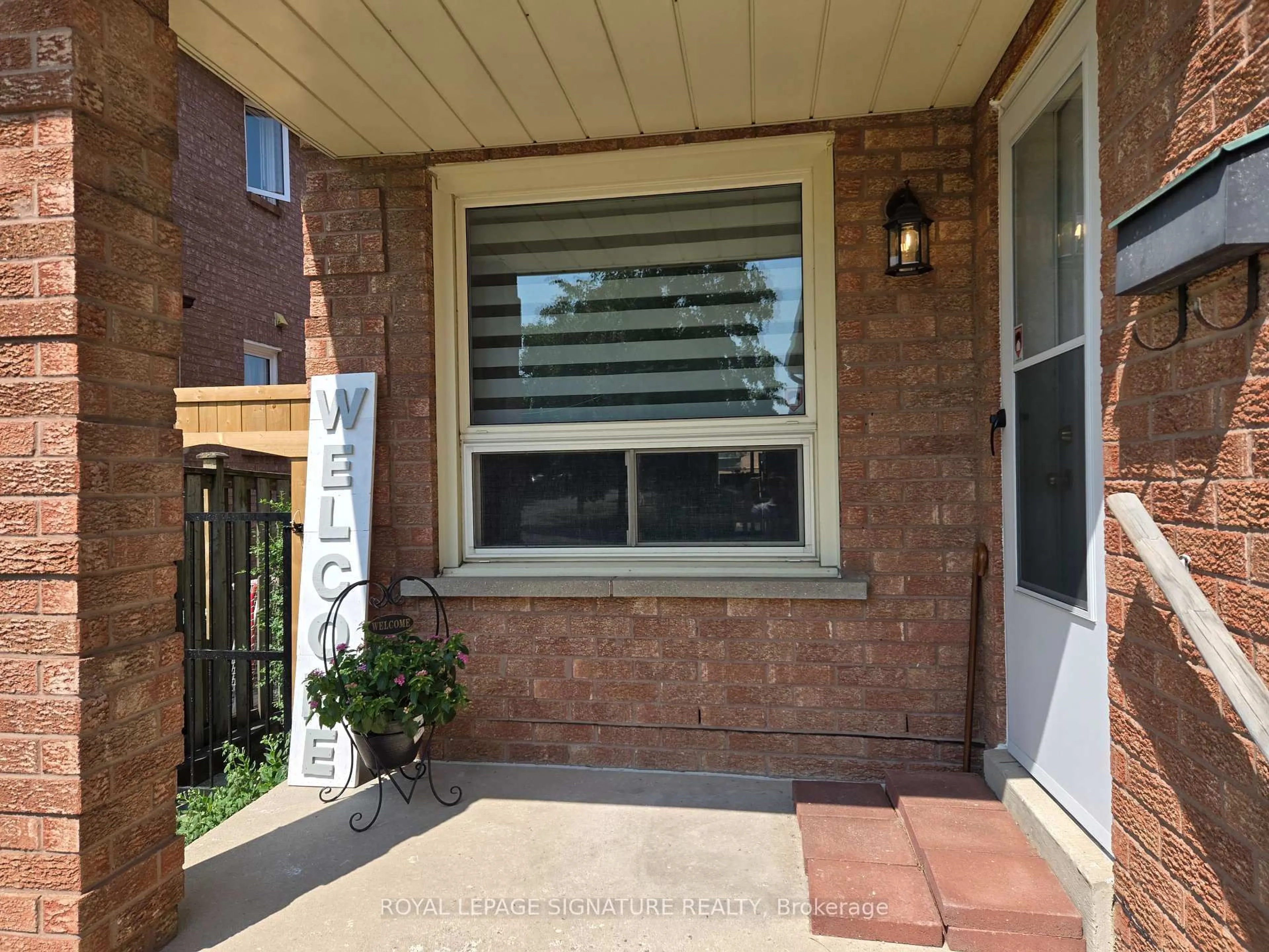 Home with brick exterior material, street for 4726 Antelope Cres, Mississauga Ontario L4Z 2W9