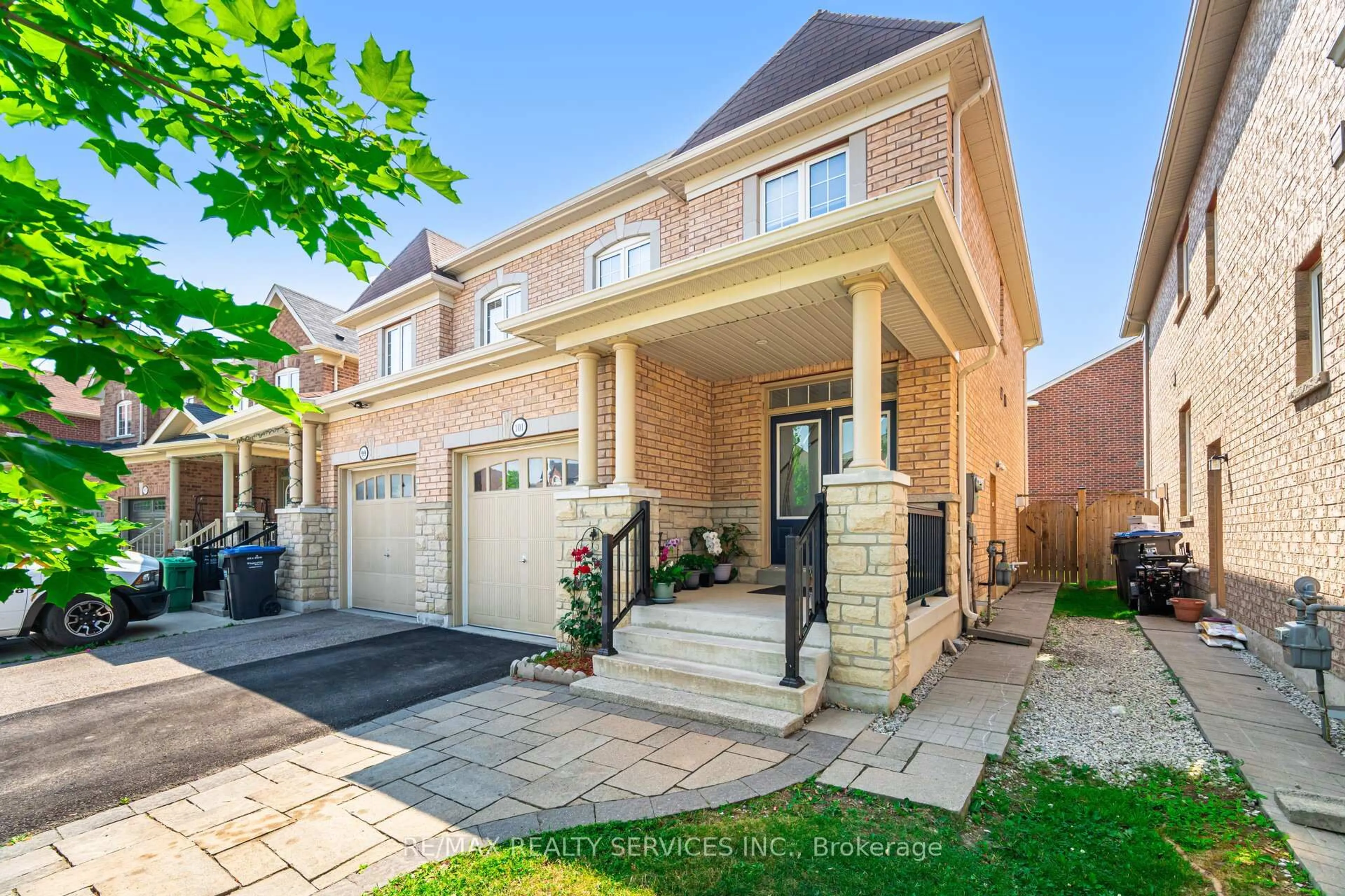 Home with brick exterior material, street for 101 Templehill Rd, Brampton Ontario L6R 3R6