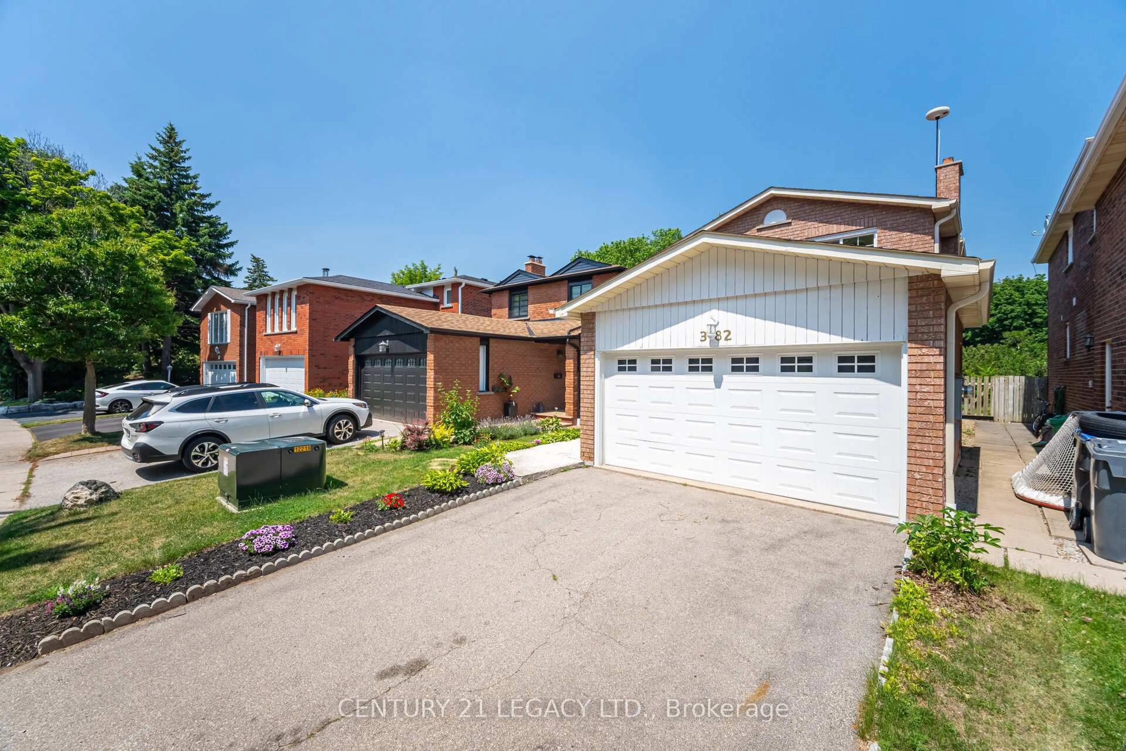 Home with brick exterior material, street for 3182 Bracknell Cres, Mississauga Ontario L5N 4W4