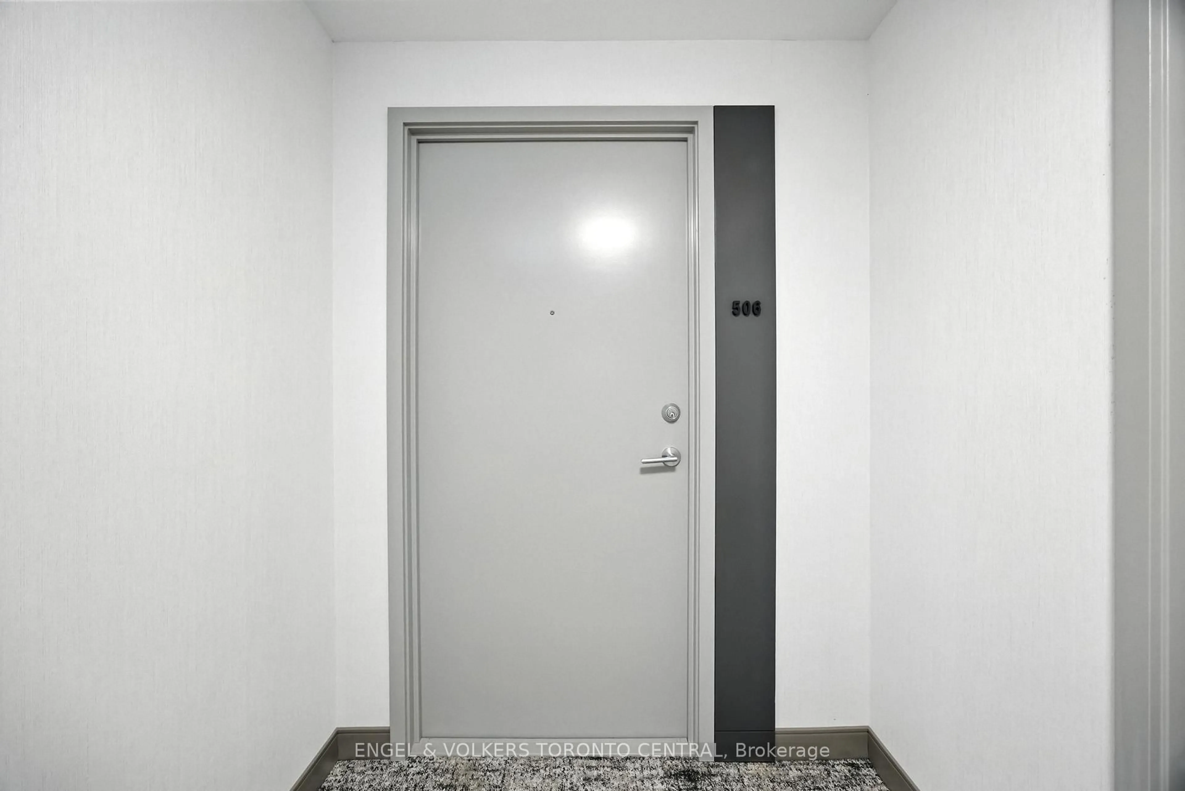 Indoor entryway for 260 Malta Ave #506, Brampton Ontario L6Y 6L7
