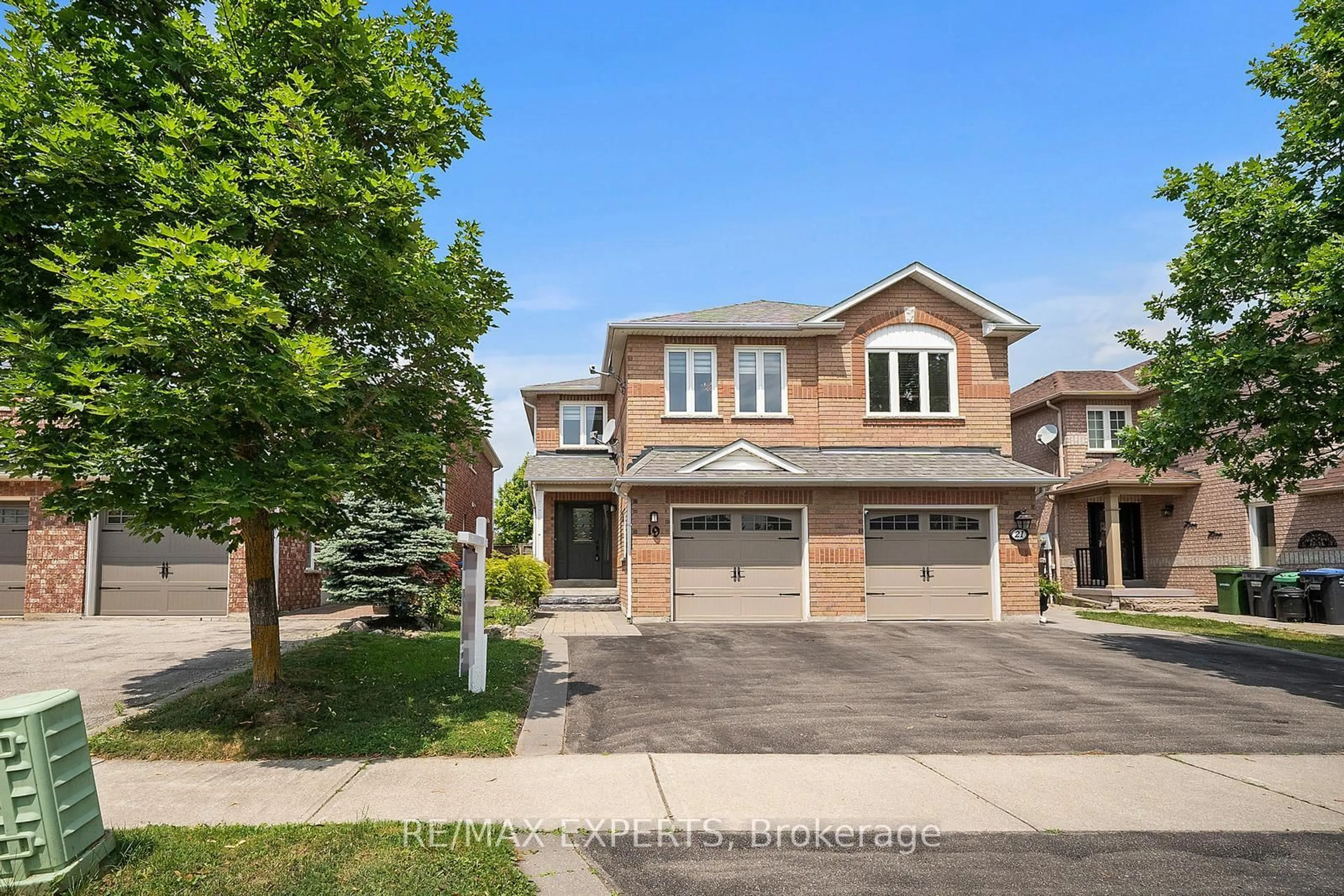 Home with brick exterior material, street for 19 Hubert Corless Dr, Caledon Ontario L7E 1T7