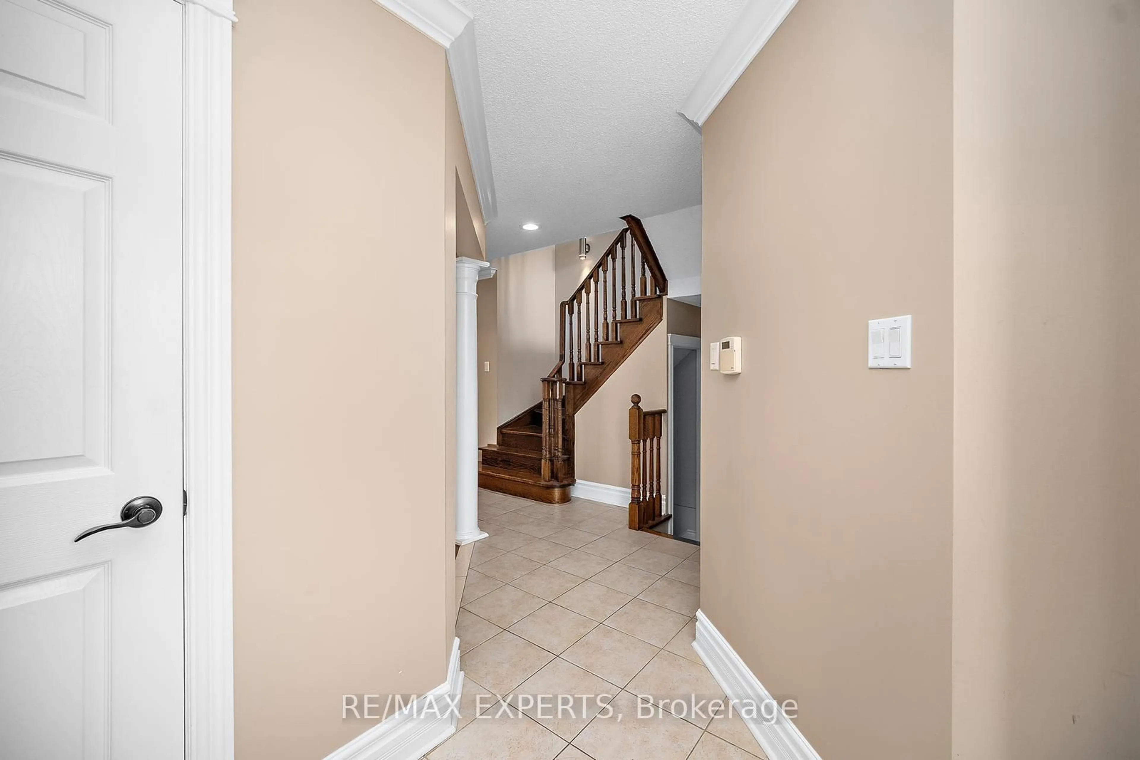 Indoor entryway for 19 Hubert Corless Dr, Caledon Ontario L7E 1T7