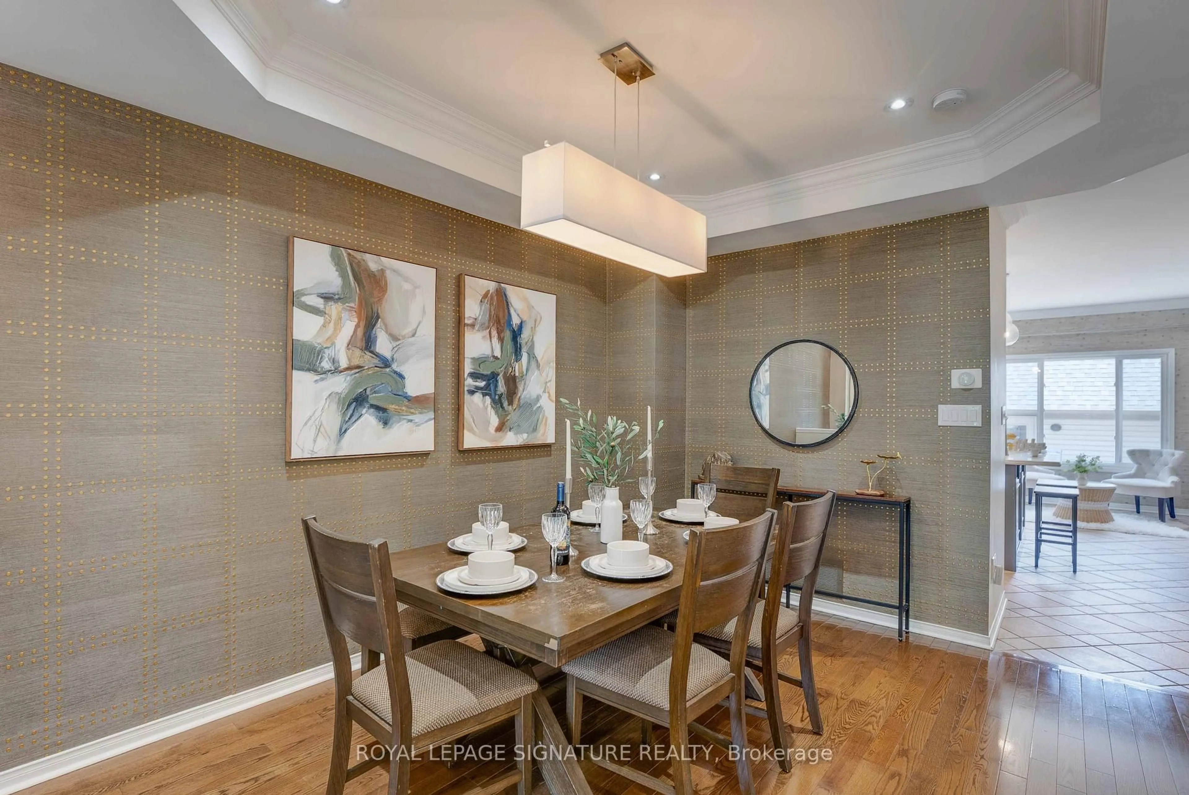 Dining room, wood/laminate floor for 216 Gatwick Dr, Oakville Ontario L6H 6M9