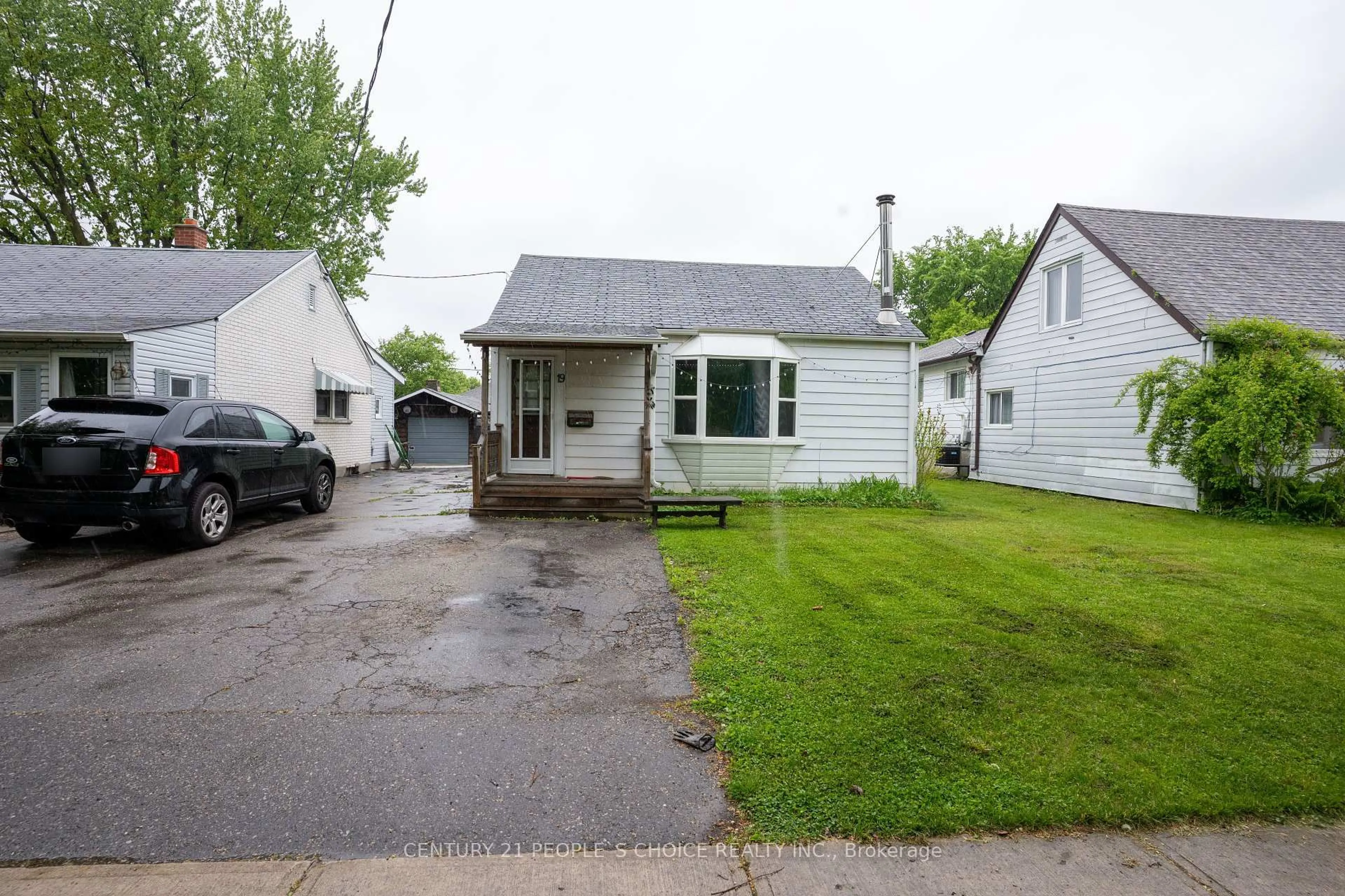 Unknown for 19 Sunset Blvd, Brampton Ontario L1X 1W7