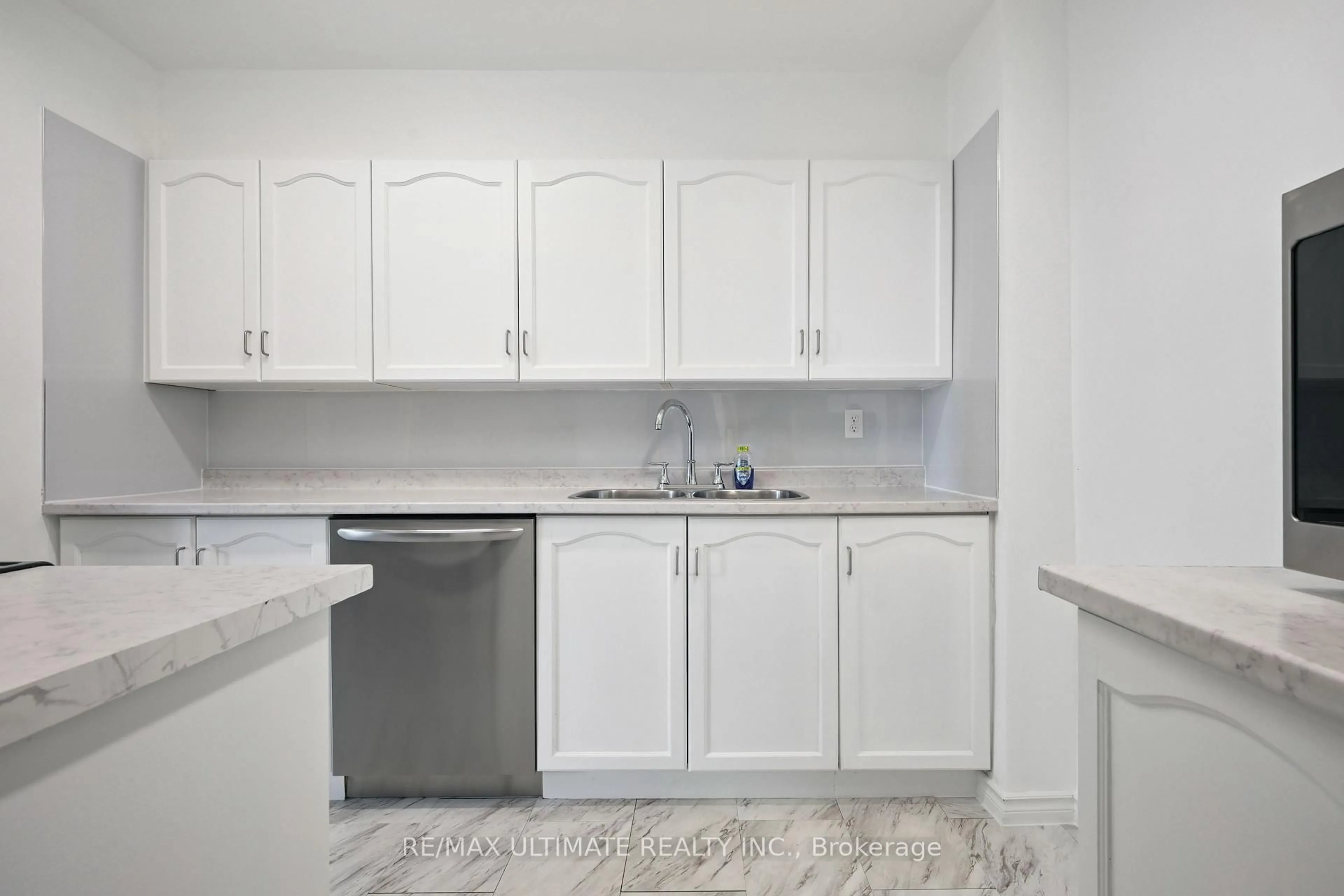 Standard kitchen, unknown for 85 Emmett Ave #2501, Toronto Ontario M6M 5A2