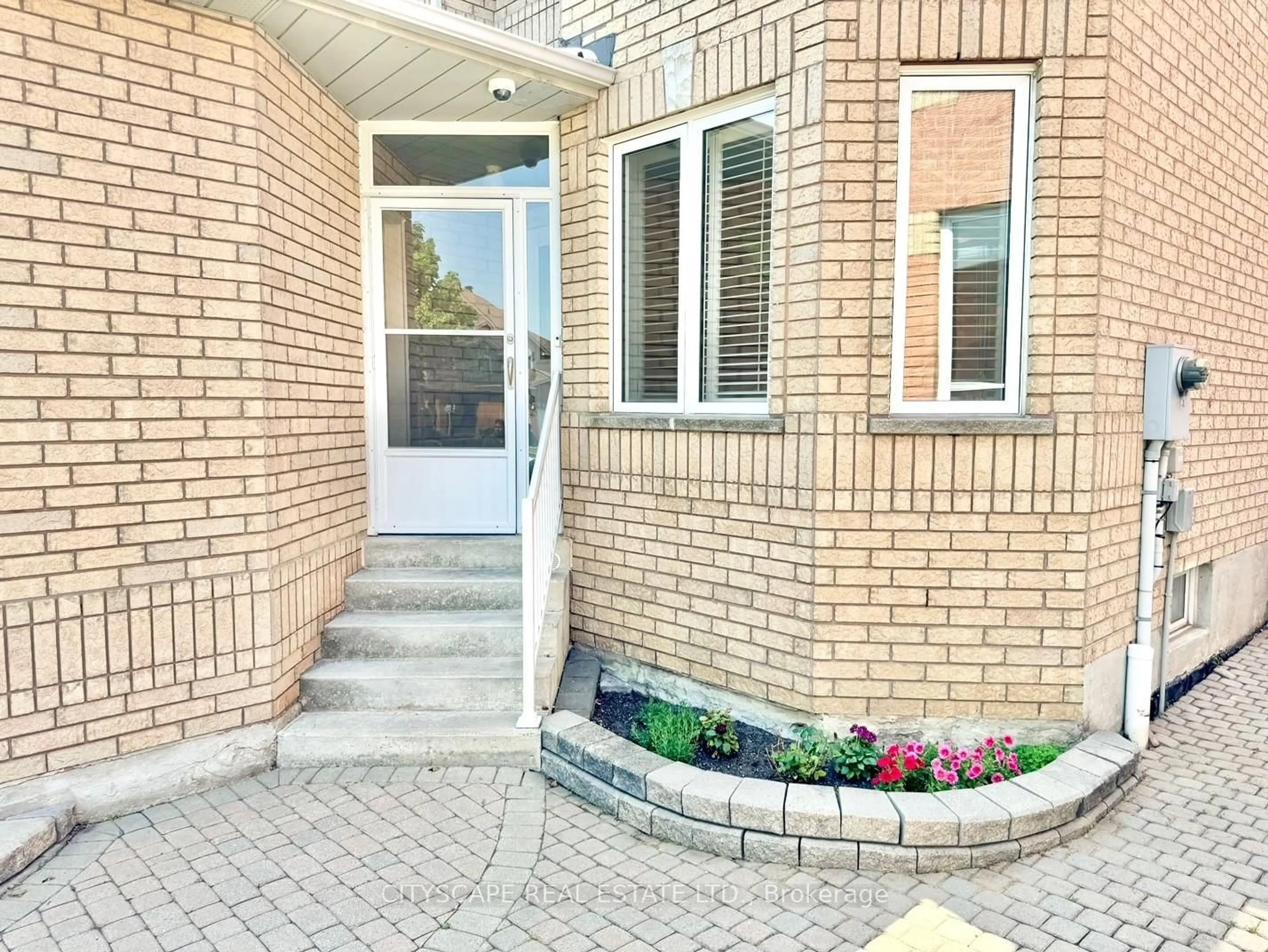 Unknown for 533 Leatherleaf Dr, Mississauga Ontario L4Z 3Y5